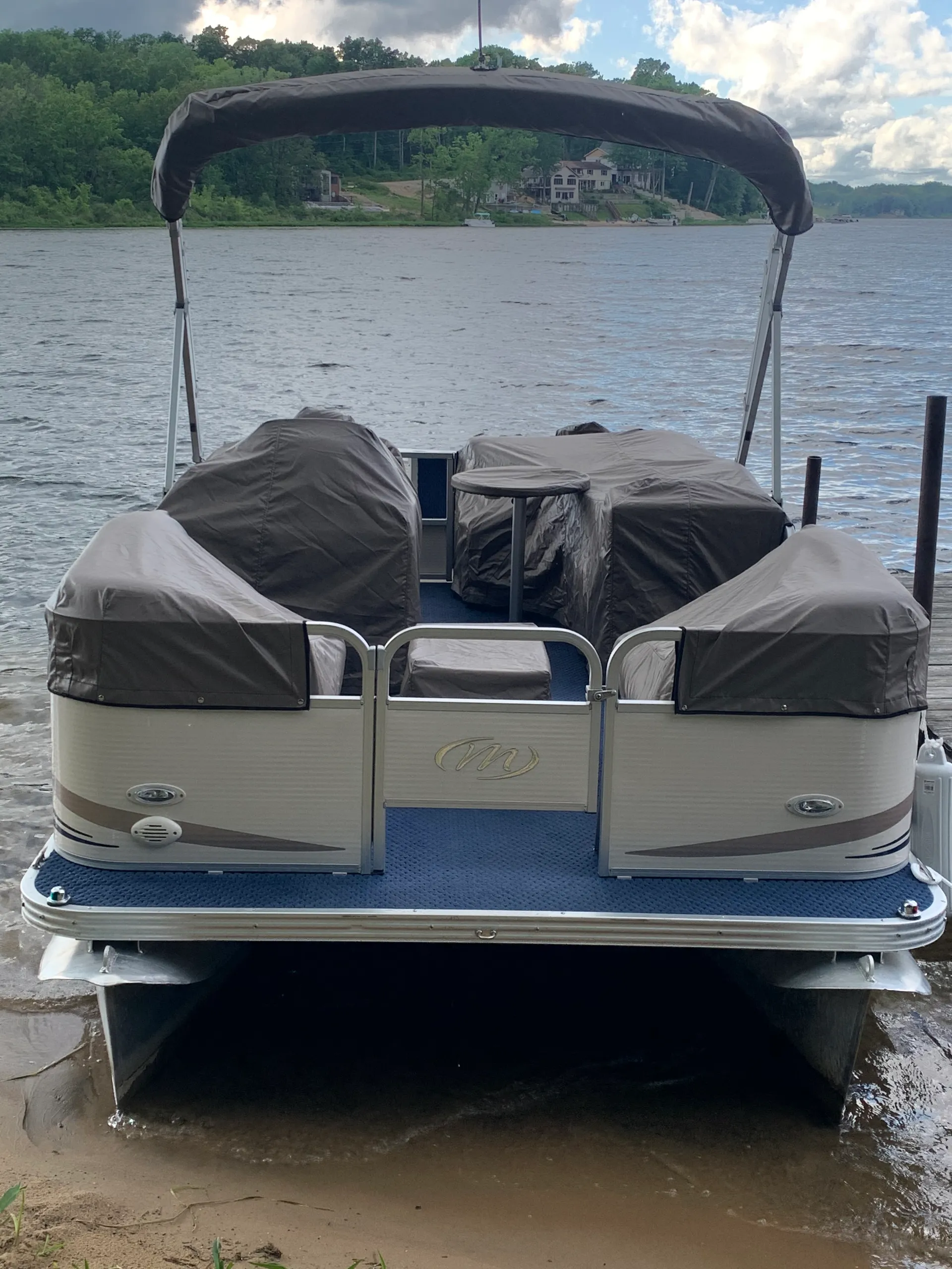 Manitou Pontoon 20 Osprey in Fife Lake, MI — photo 3