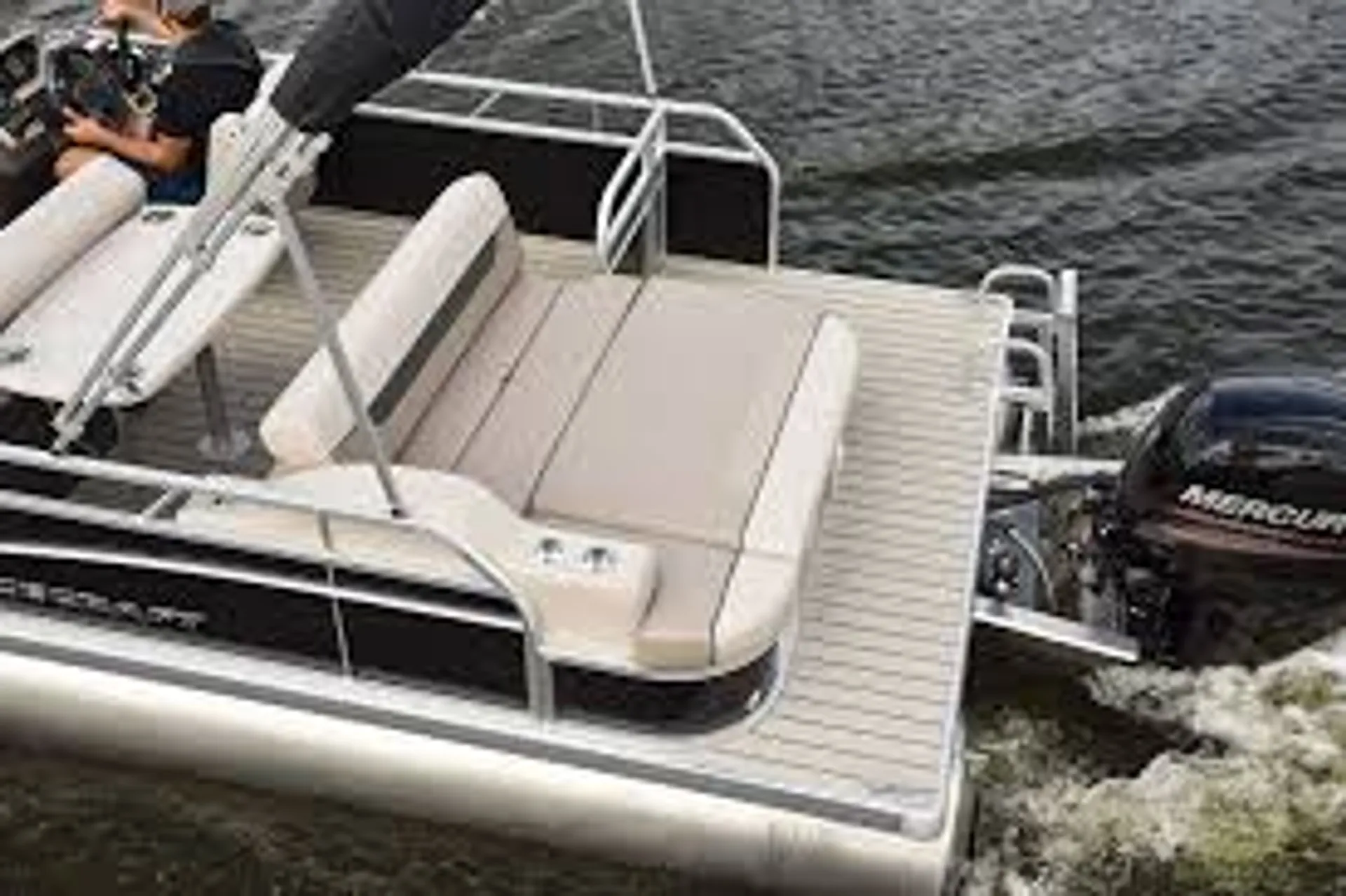 Princecraft Vectra 25 in La Grange, CA — photo 3