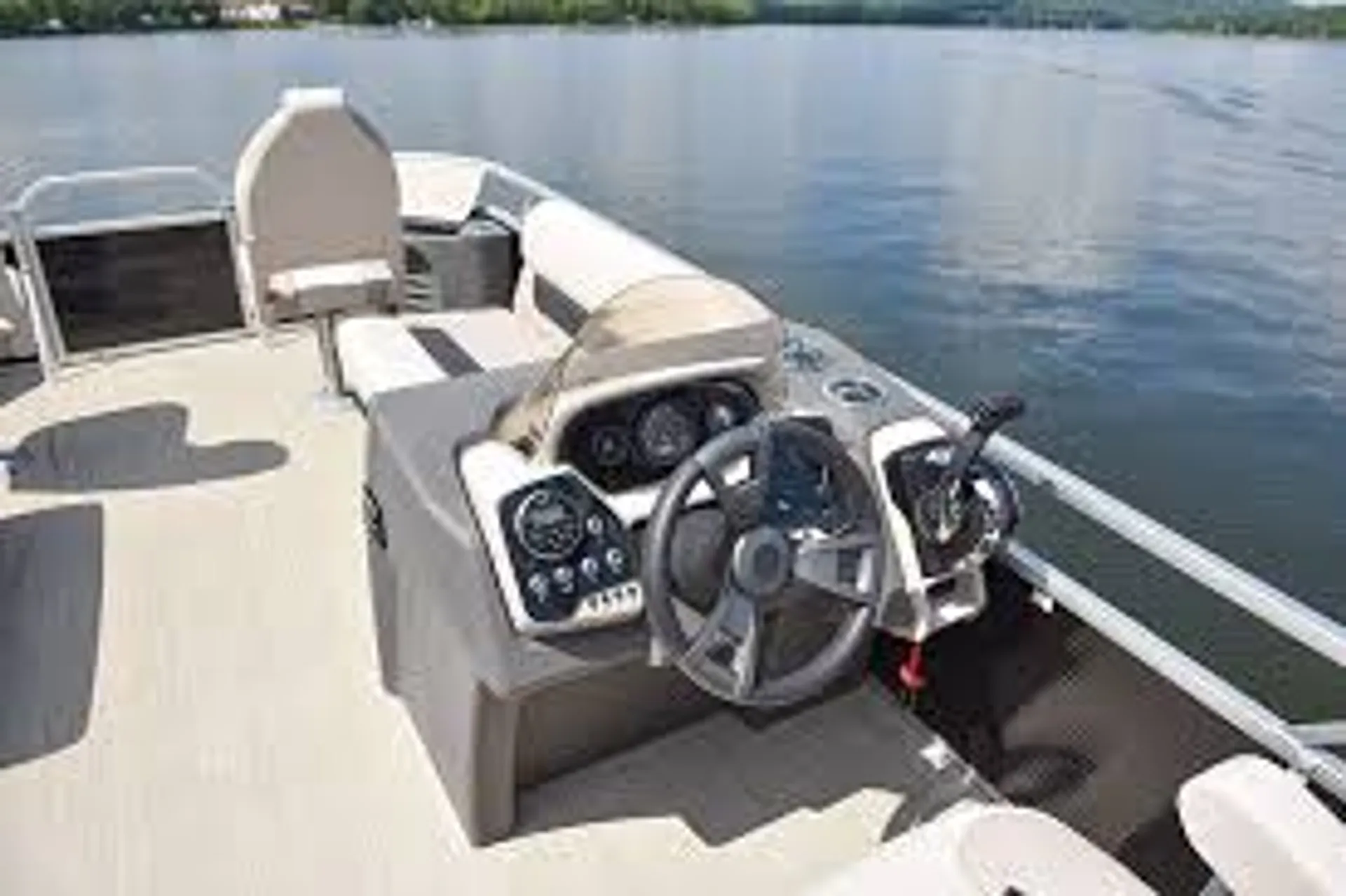 Princecraft Vectra 25 in La Grange, CA — photo 4