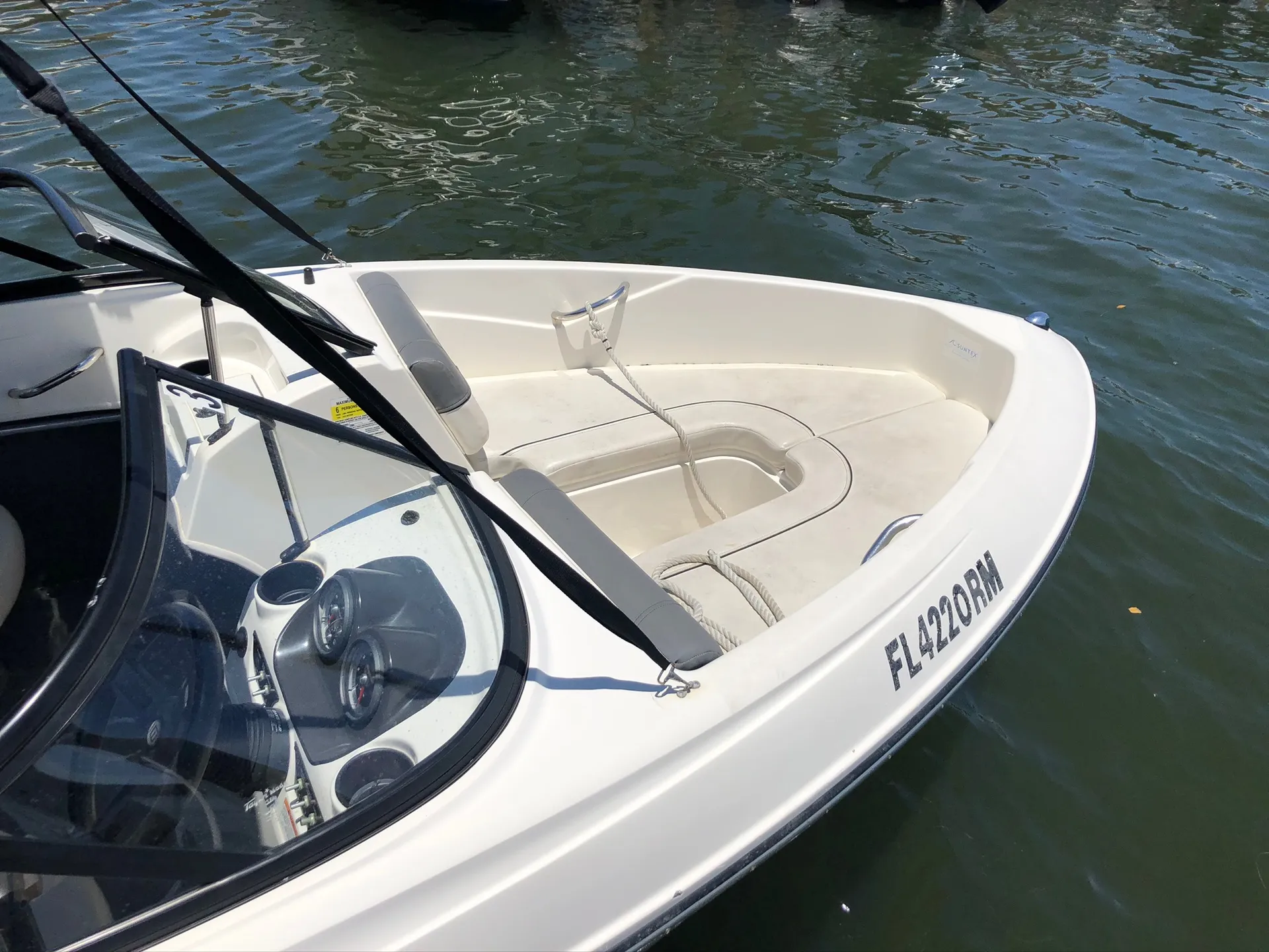 Bayliner Boats Bow Rider in Sarasota, FL — photo 3