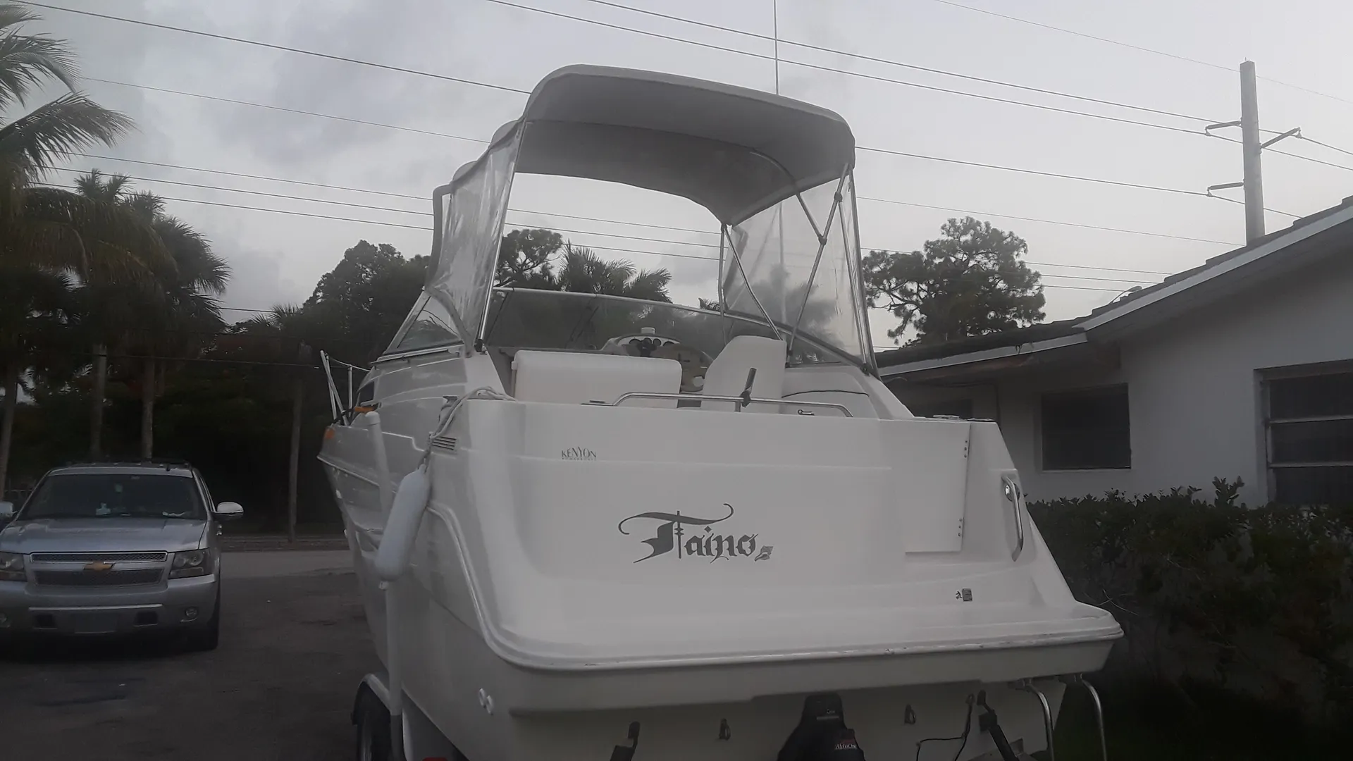 Bayliner 2355 Ciera Sunbridge in Coral Gables, FL — photo 5