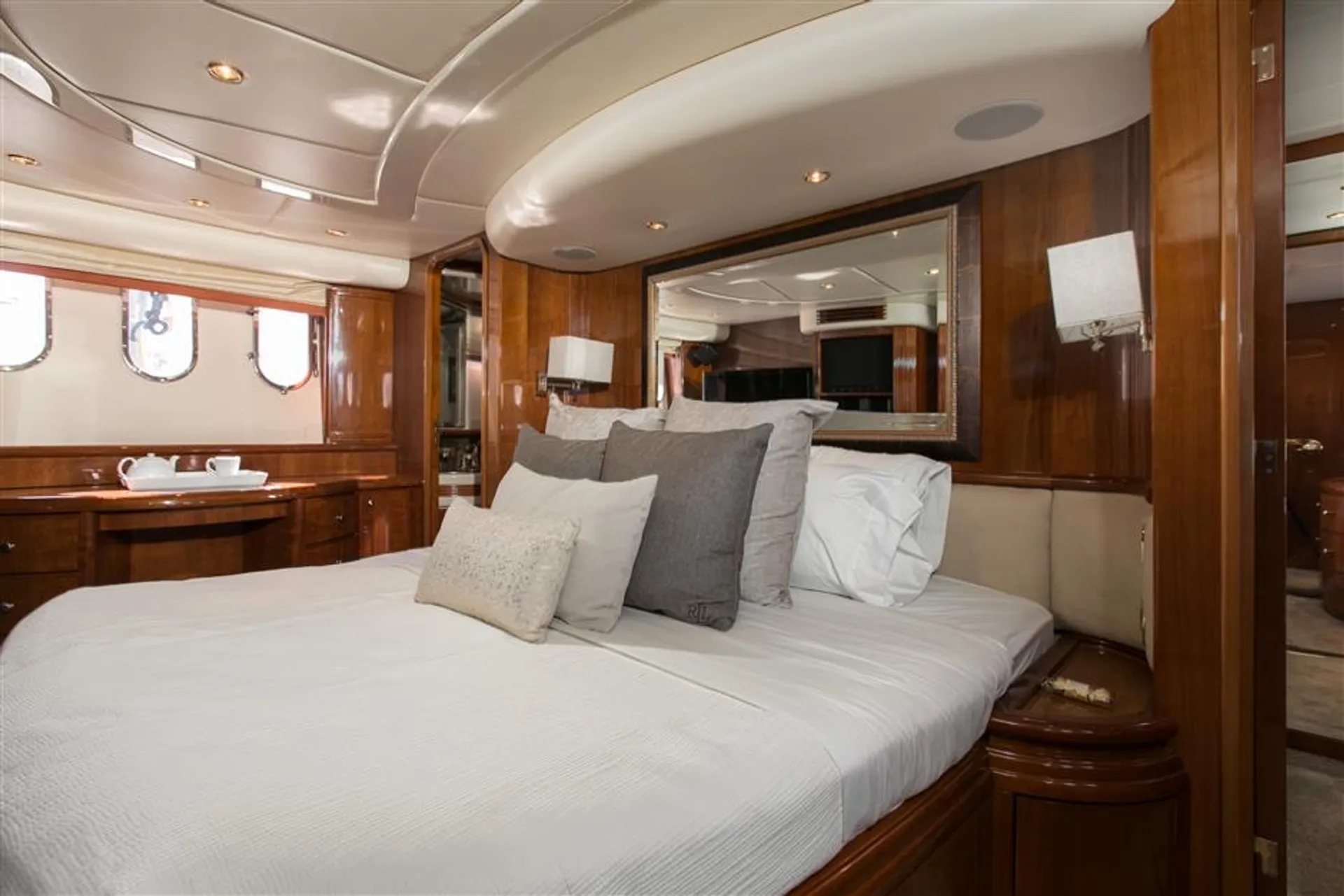 Azimut 80 in Miami, FL — photo 8