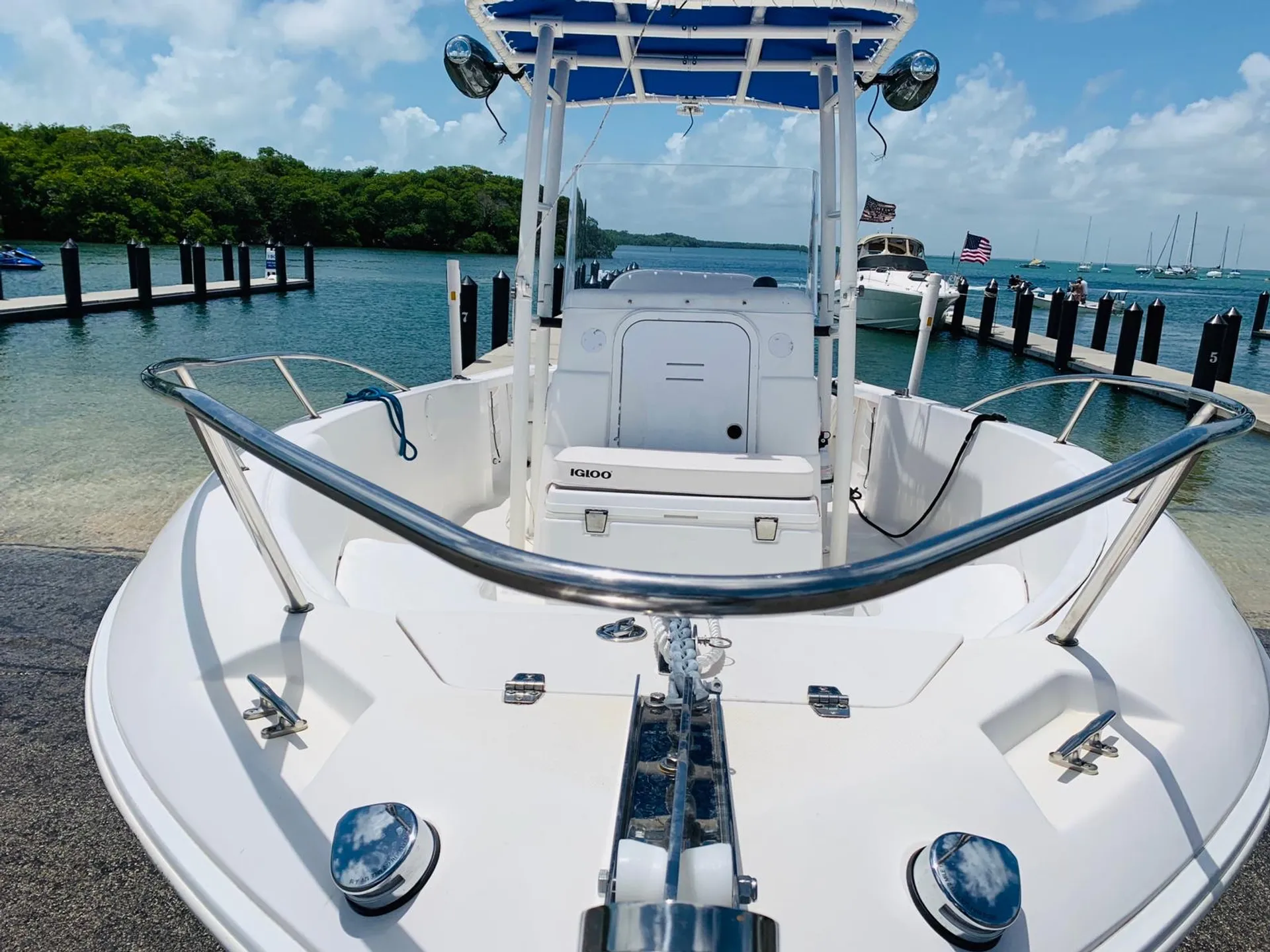 Pro Line Boat Co 22 WALKAROUND in Key Biscayne, FL — photo 6