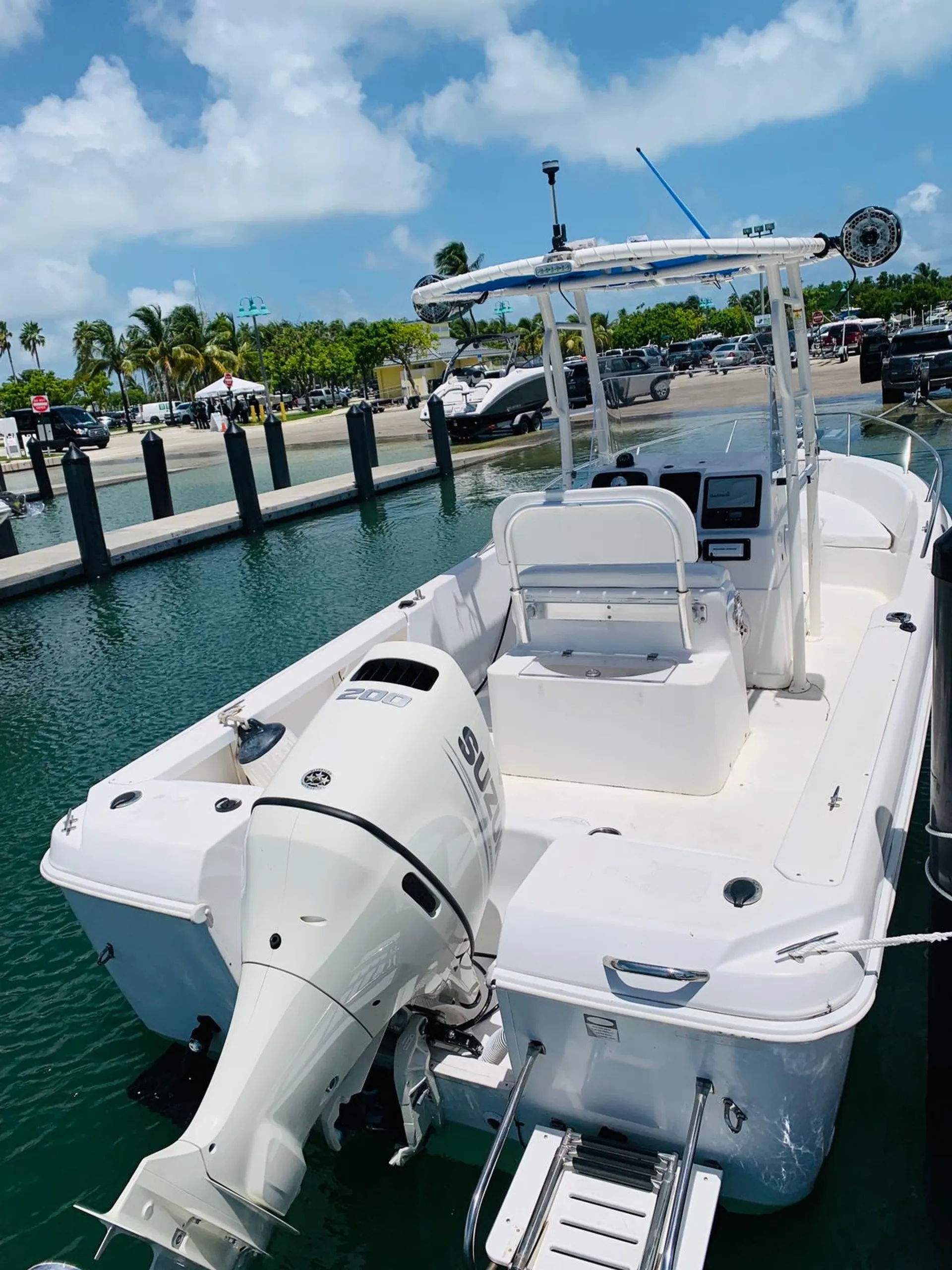 Pro Line Boat Co 22 WALKAROUND in Key Biscayne, FL — photo 5