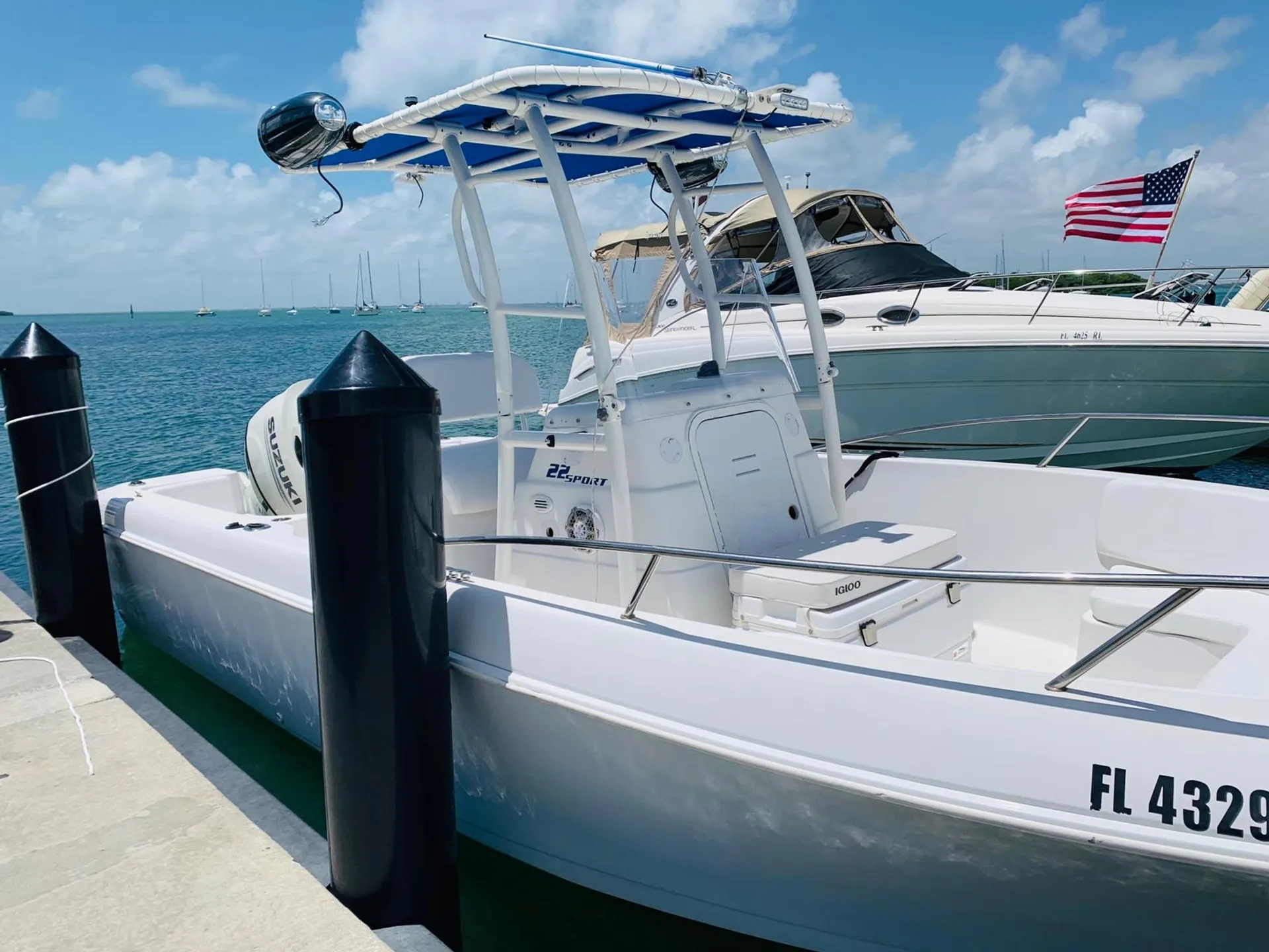 Pro Line Boat Co 22 WALKAROUND in Key Biscayne, FL