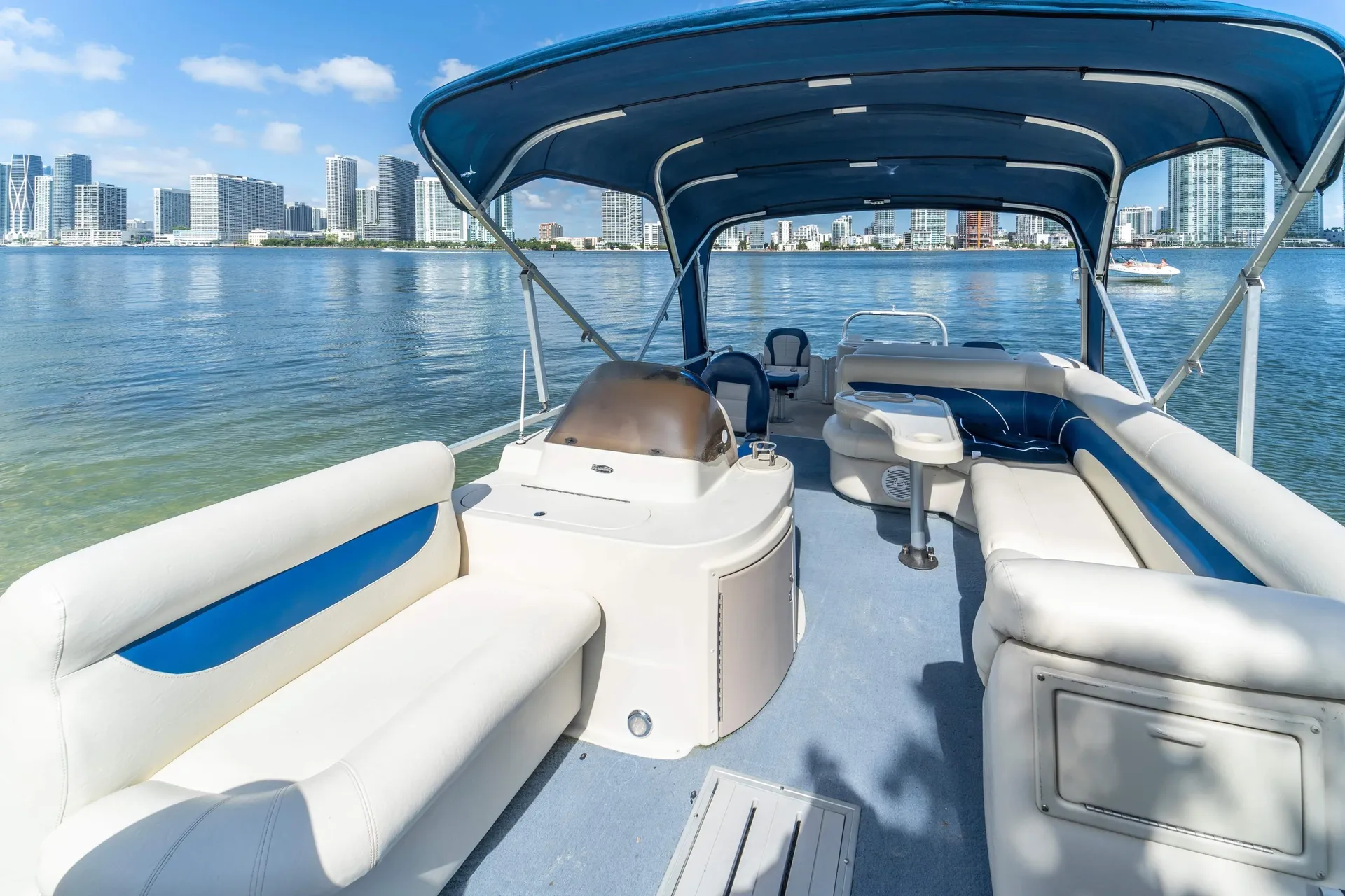 Premier Marine 231 Cast-A-Way RE Triple Tube in Miami, FL — photo 2