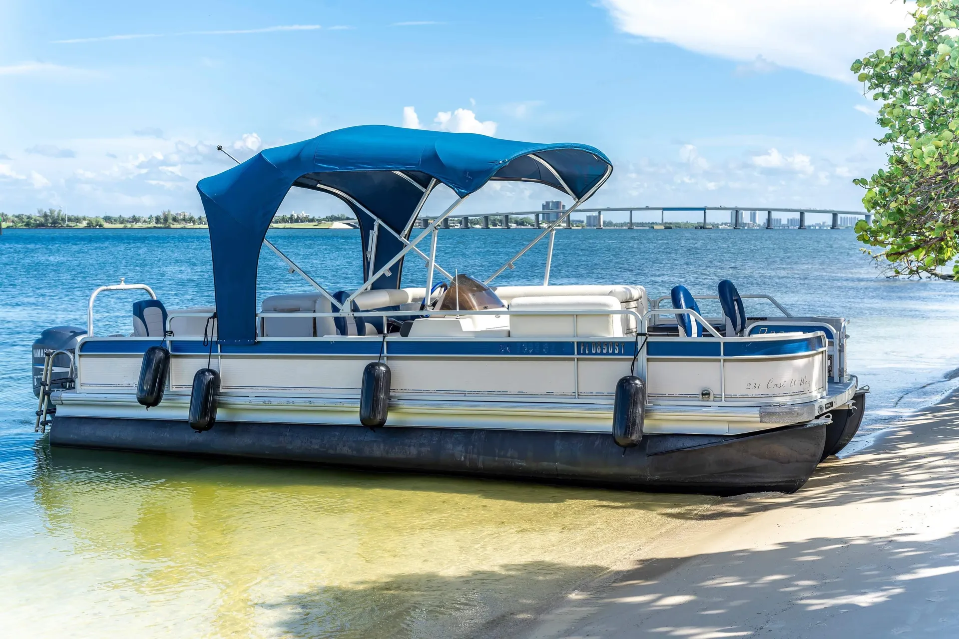 Premier Marine 231 Cast-A-Way RE Triple Tube in Miami, FL — photo 4