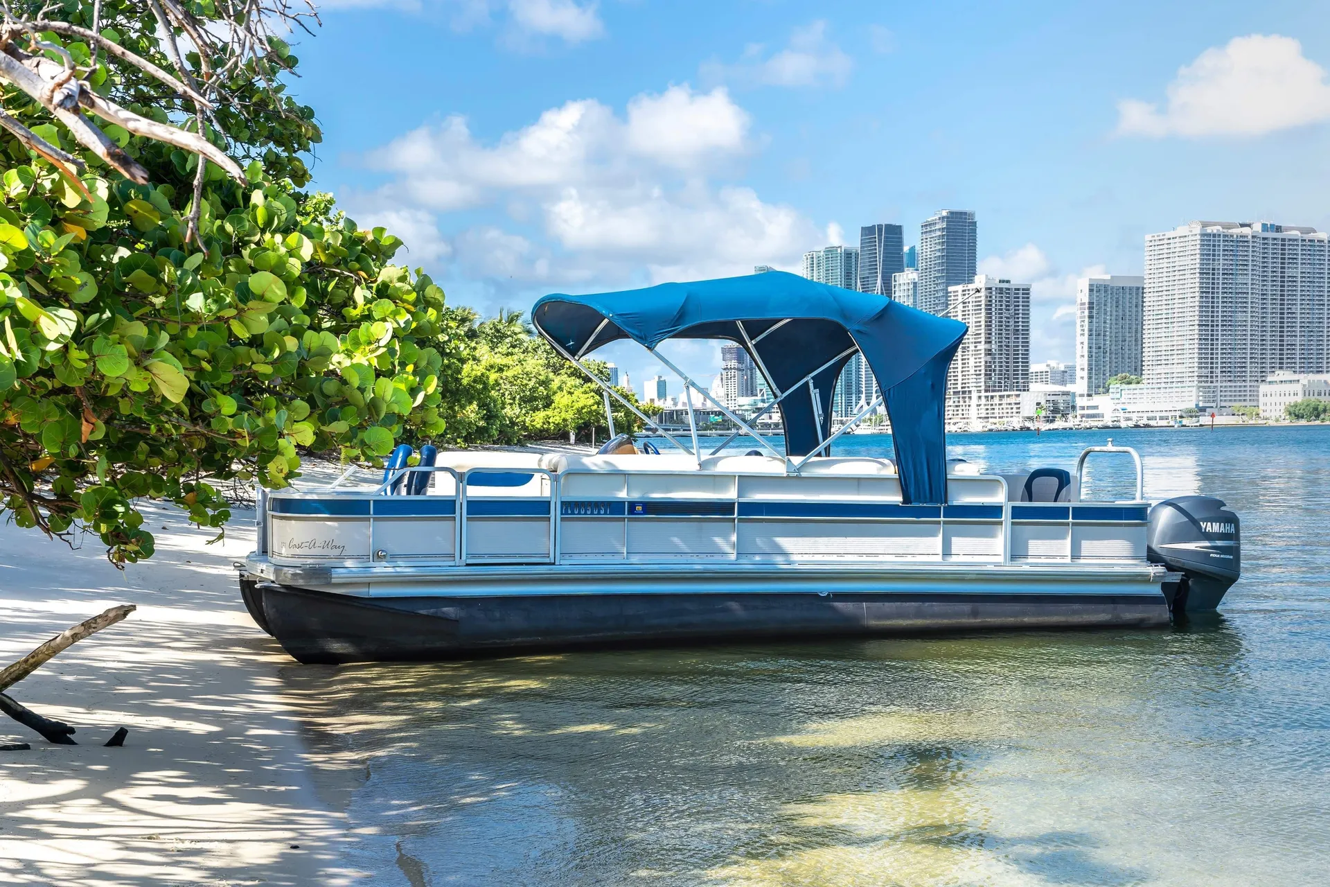 Premier Marine 231 Cast-A-Way RE Triple Tube in Miami, FL — photo 6