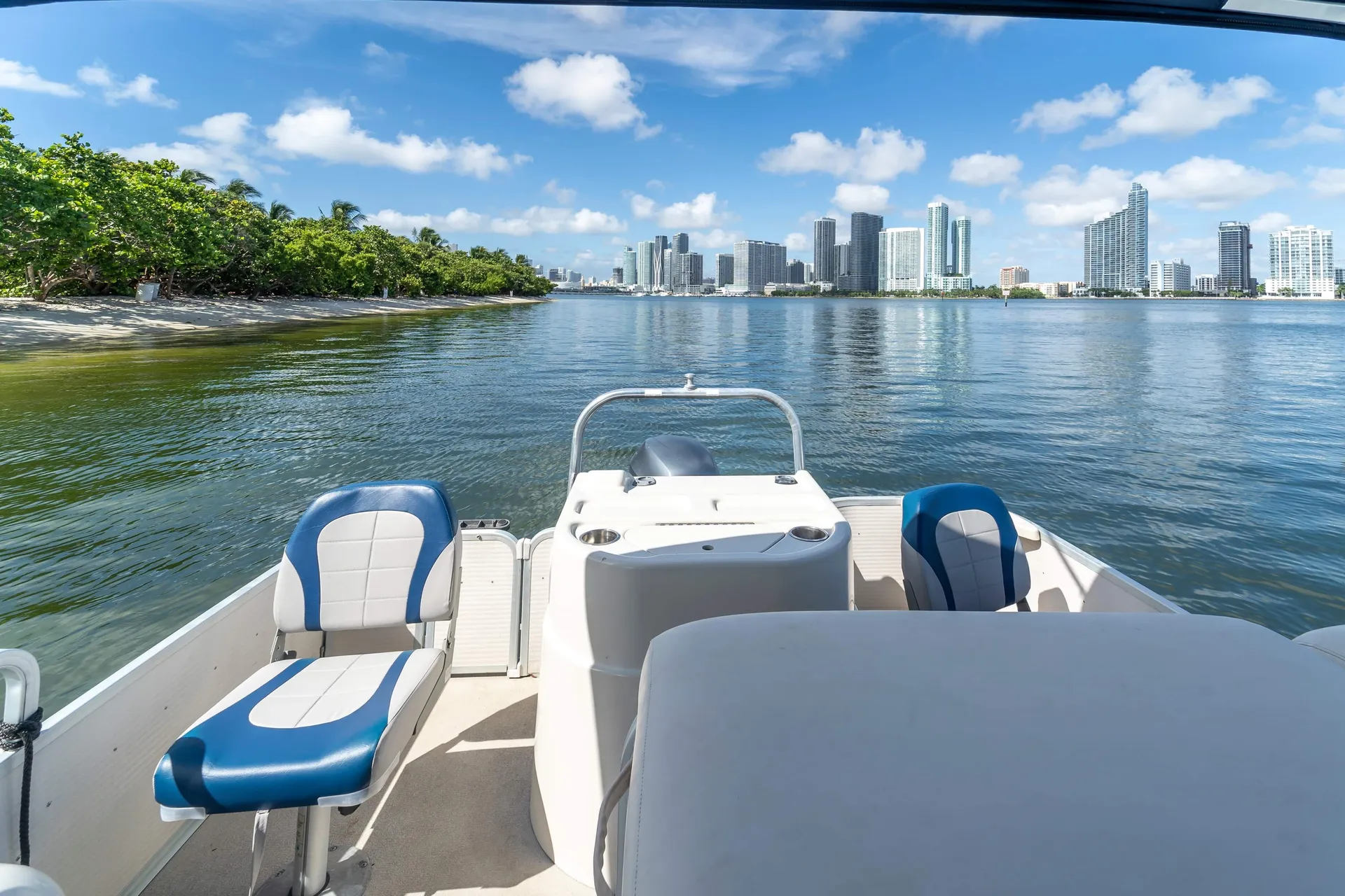 Premier Marine 231 Cast-A-Way RE Triple Tube in Miami, FL — photo 8