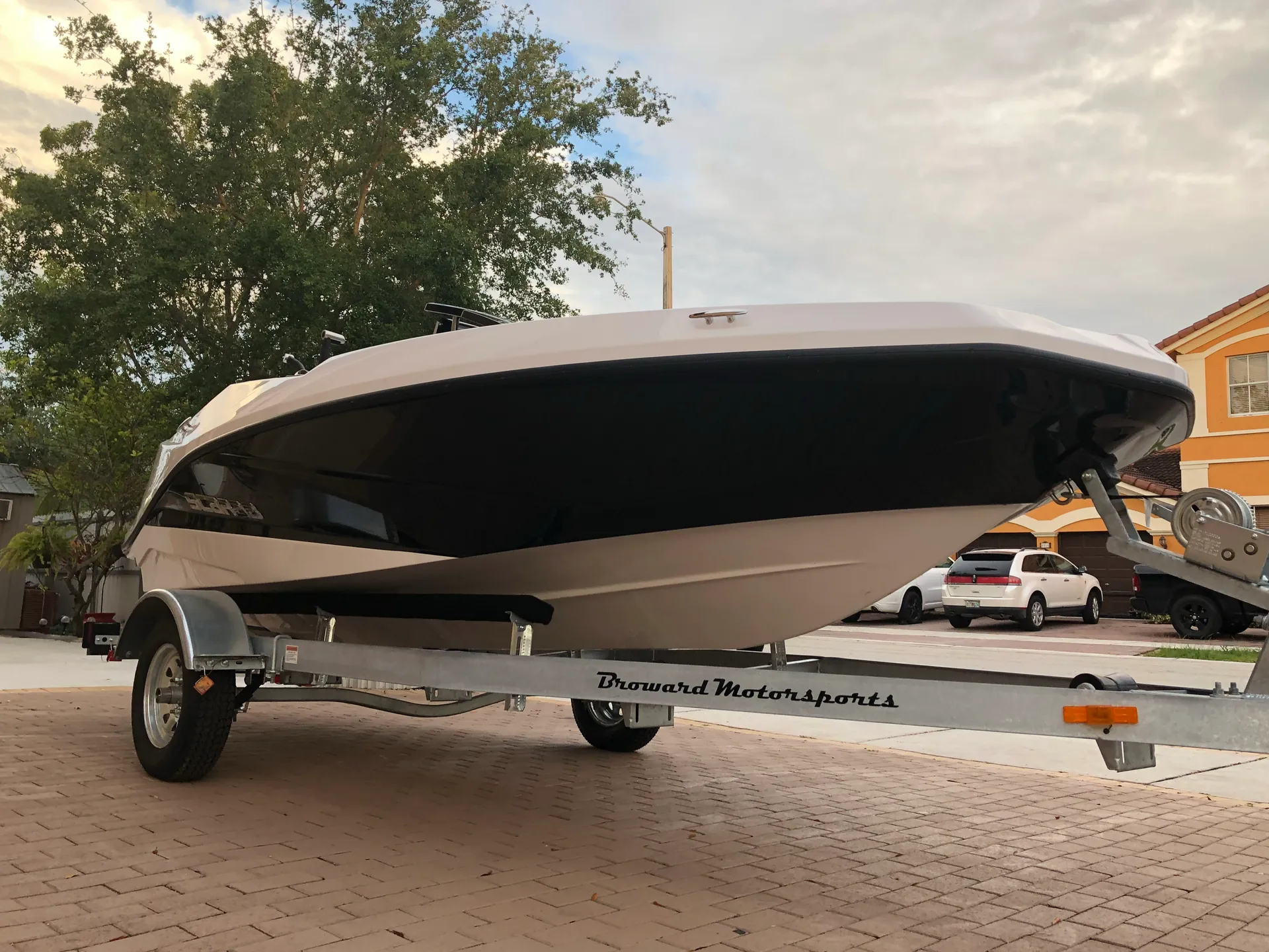 scarab  165g in Miami Beach, FL — photo 4