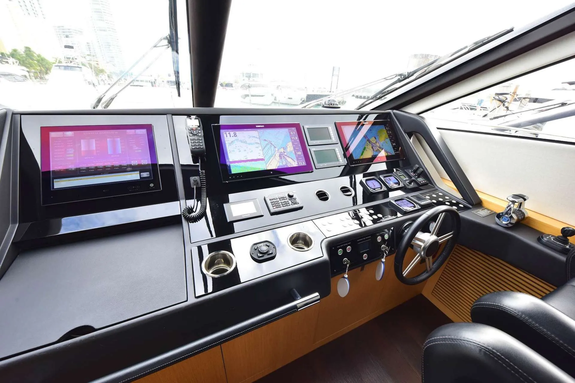 Sunseeker 75' in Nantucket, MA — photo 3