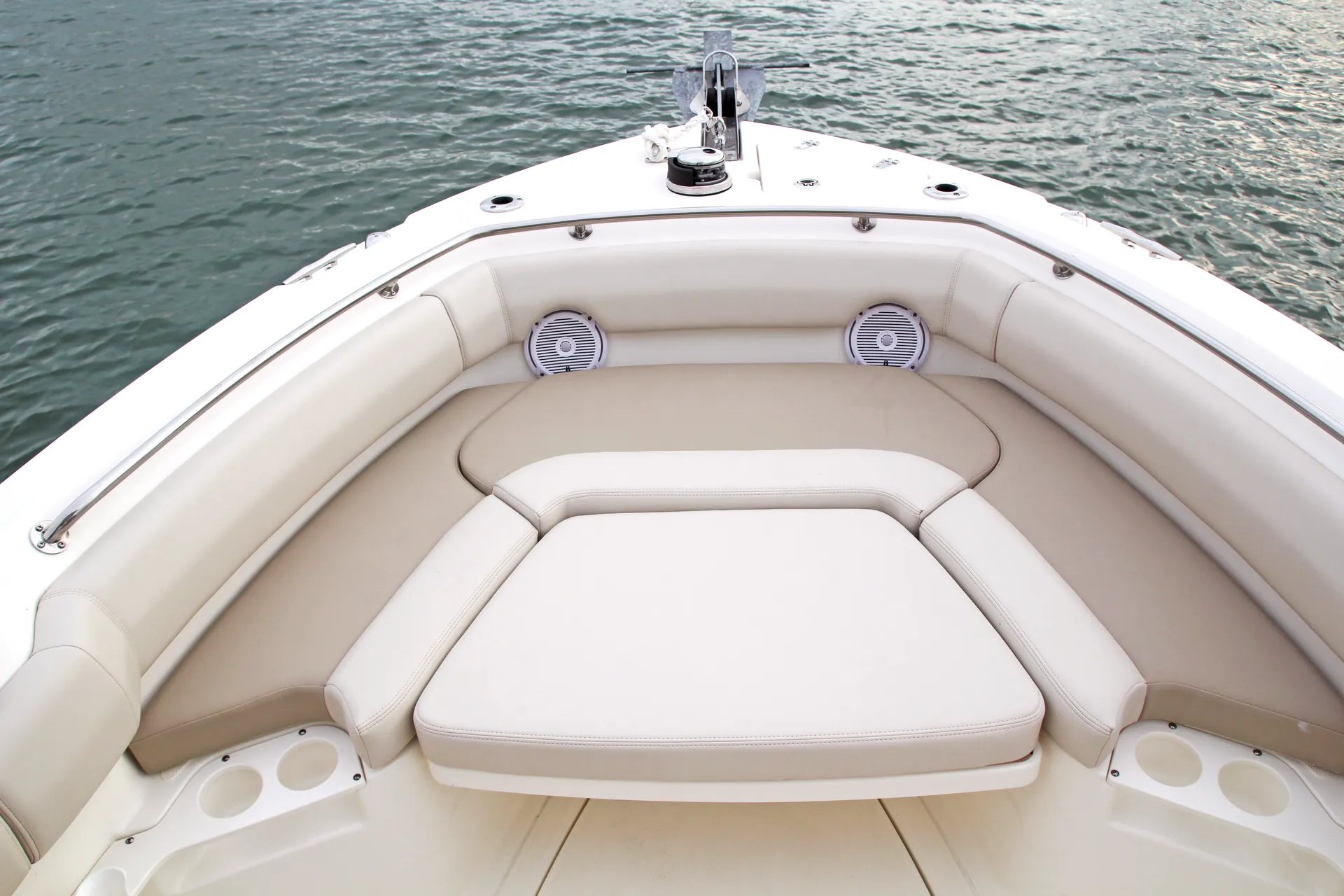 Boston Whaler 220 Outrage w/2-150CXL 4-S in Hollywood, FL — photo 4