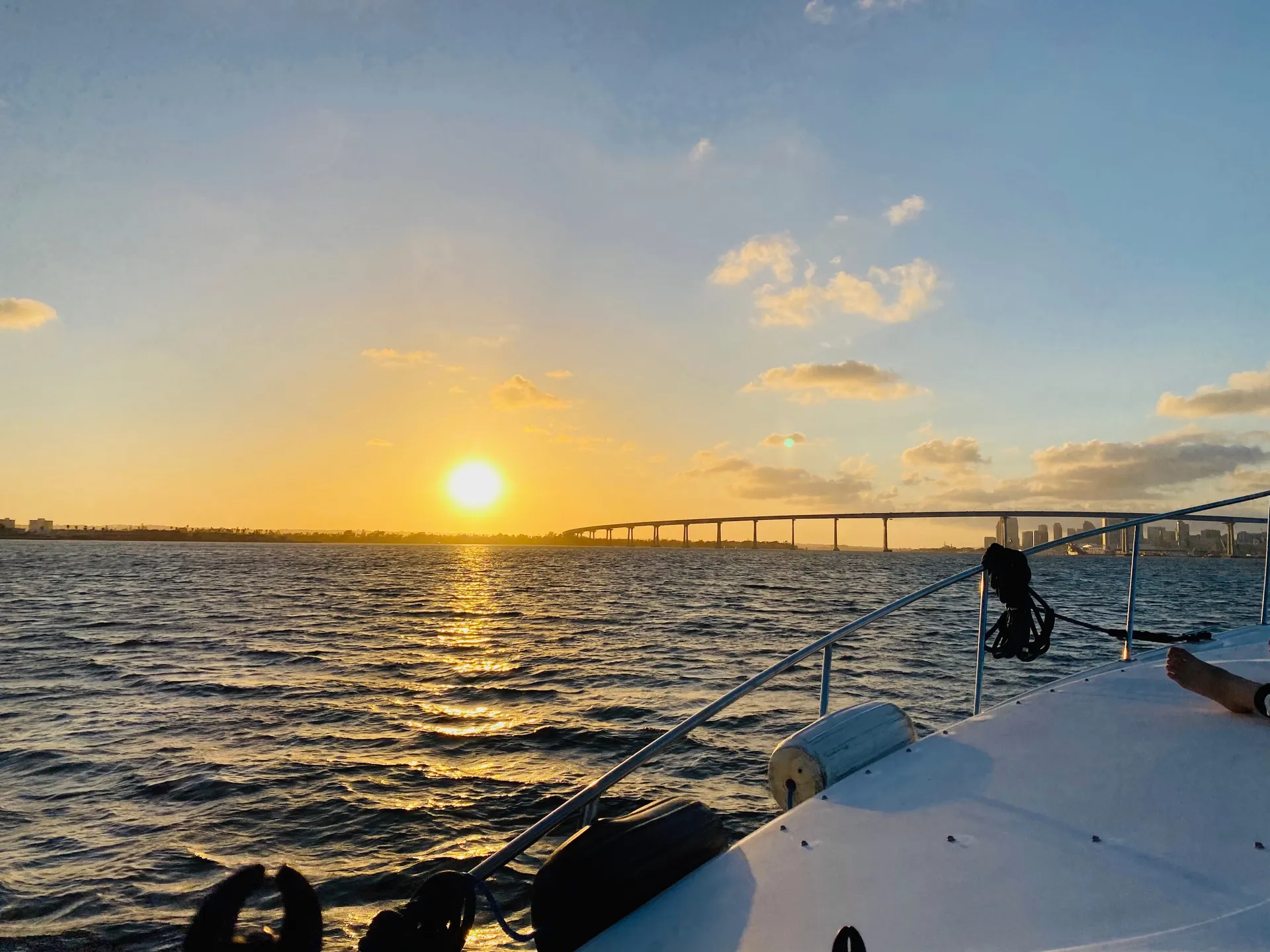 Beautiful 40' Cruiser Yacht on San Diego Bay with Licensed Captain