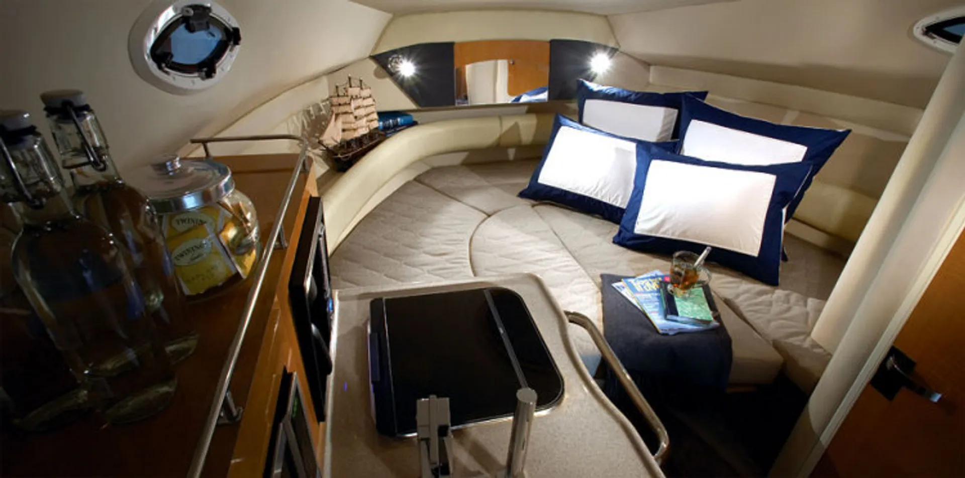 Larson Boats IO1130829 in Hastings, MN — photo 2