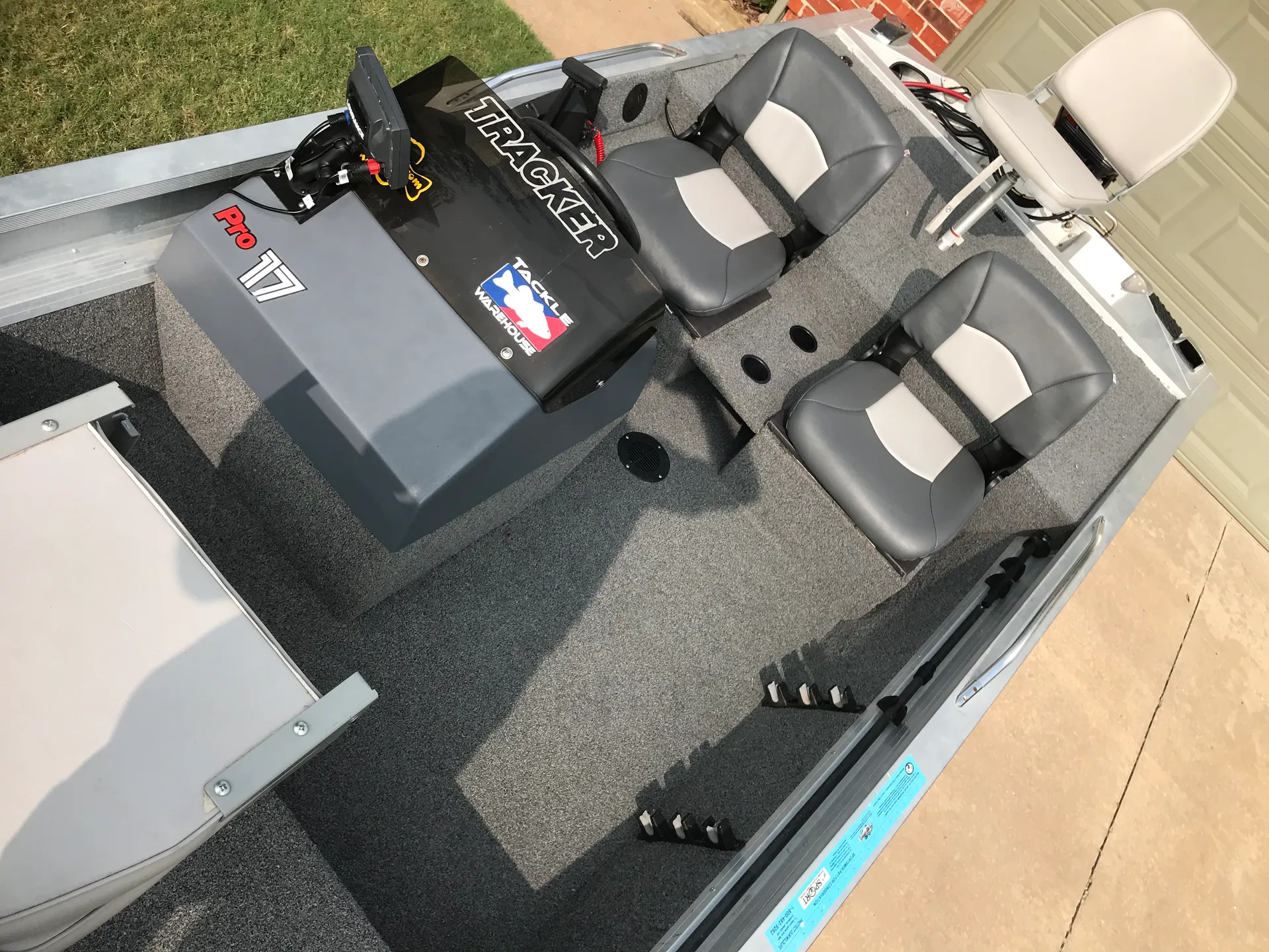 Tracker by Tracker Marine Pro 17  in Yukon, OK — photo 6