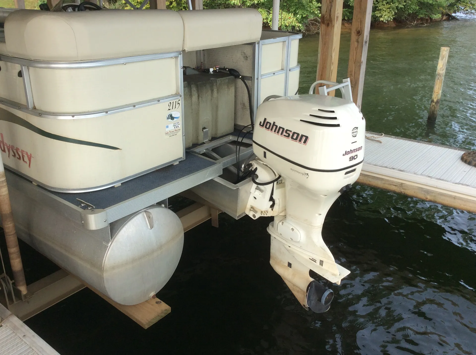 Odyssey Pontoons 2115 Mellennium in Mineral, VA — photo 3