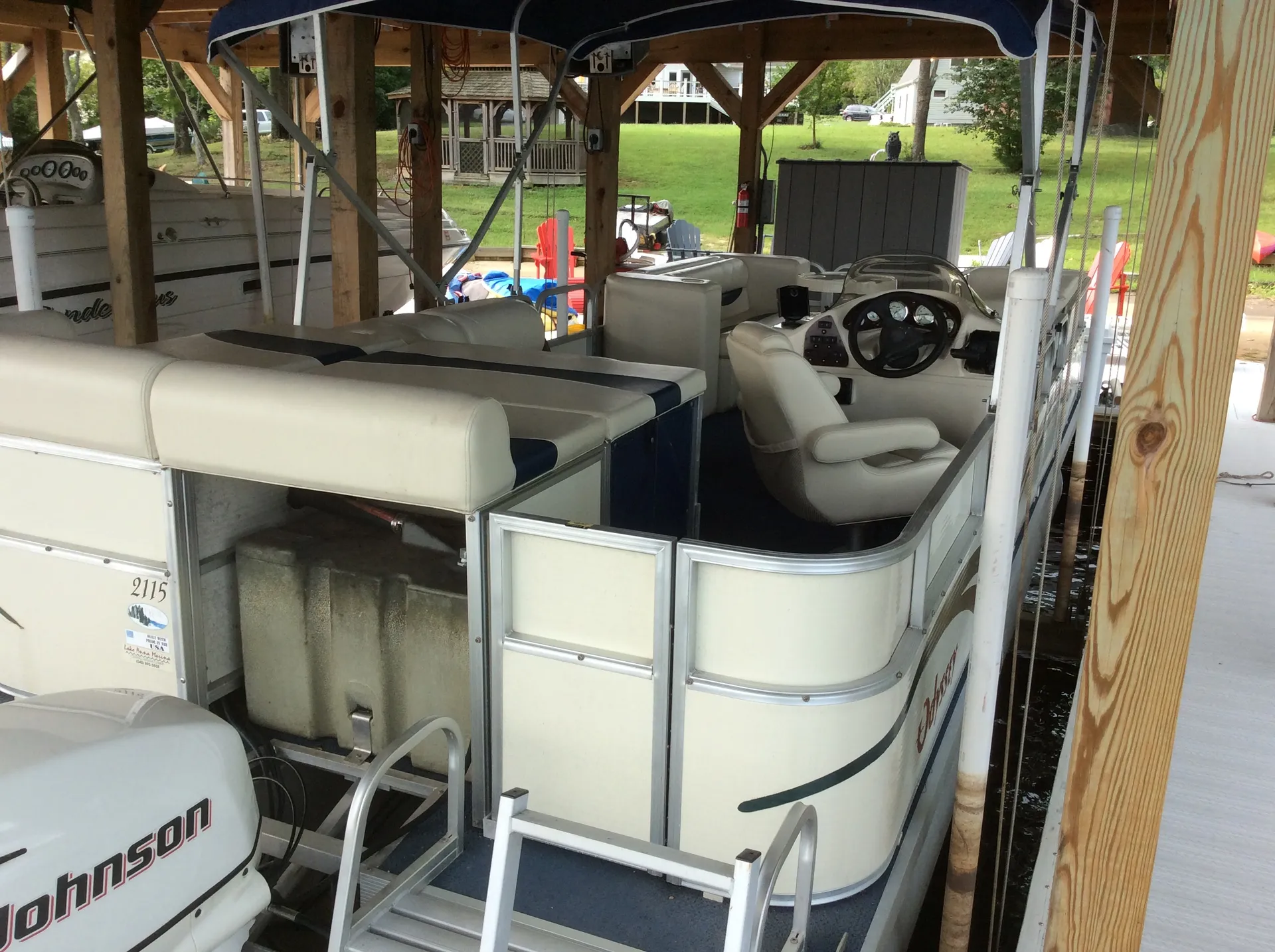 Odyssey Pontoons 2115 Mellennium in Mineral, VA — photo 4