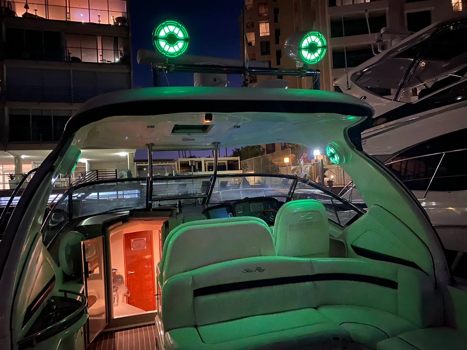 43’ Searay Sundancer Sport Yacht Newport Harbor Cruise