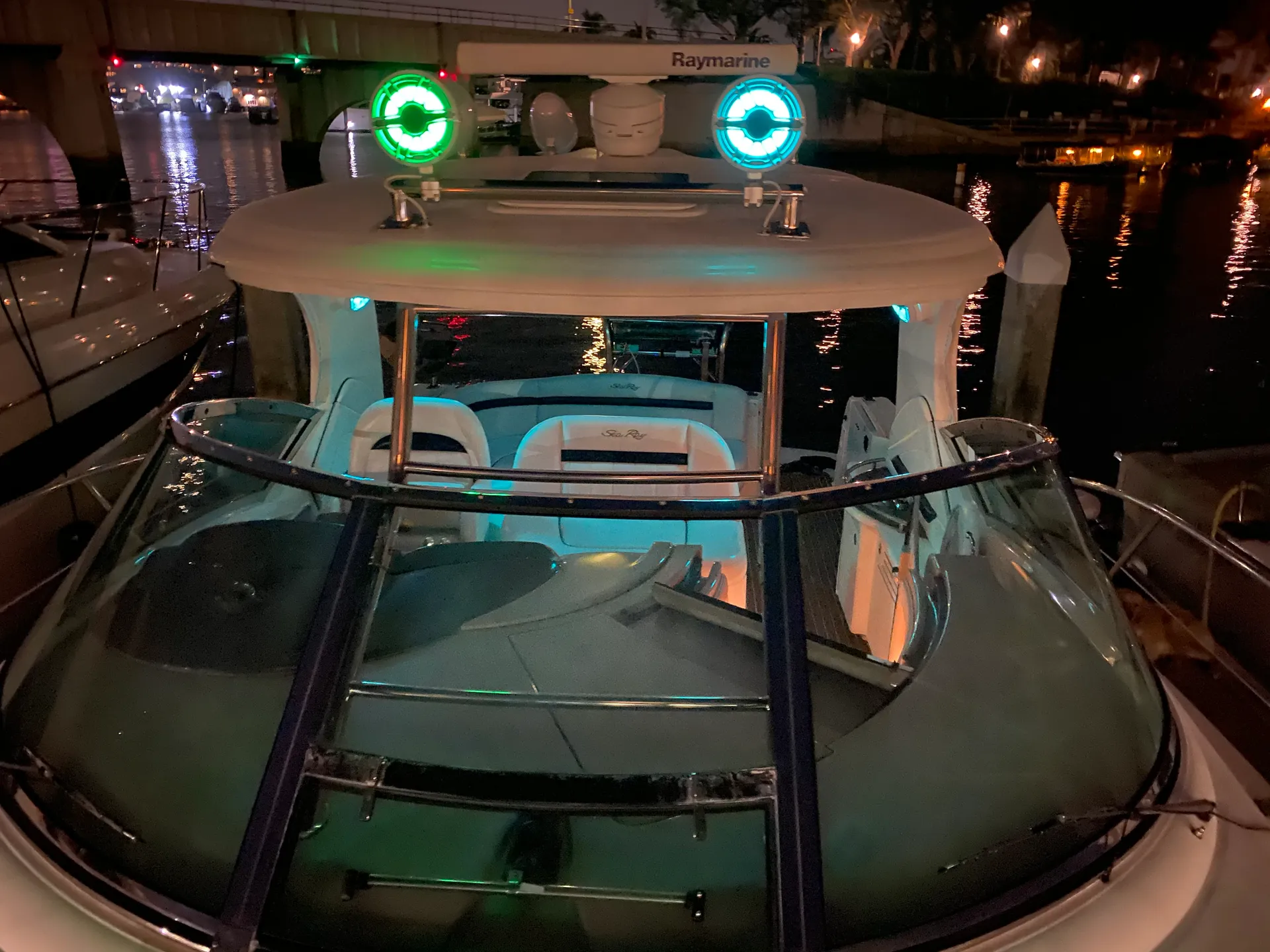 43’ Searay Sundancer Sport Yacht Newport Harbor Cruise