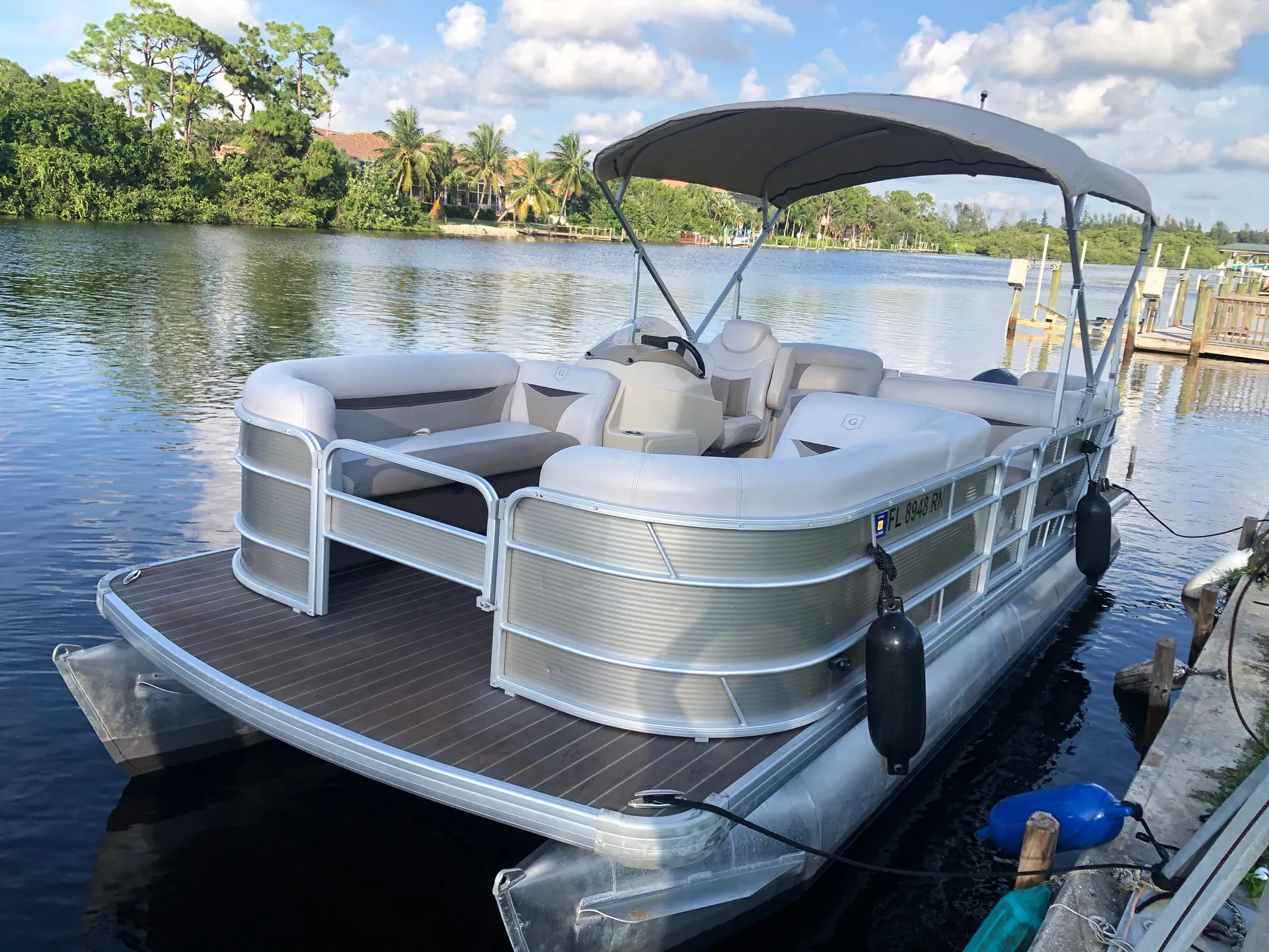 2018 Godfrey Sweetwater 23' Pontoon 12 People! 
