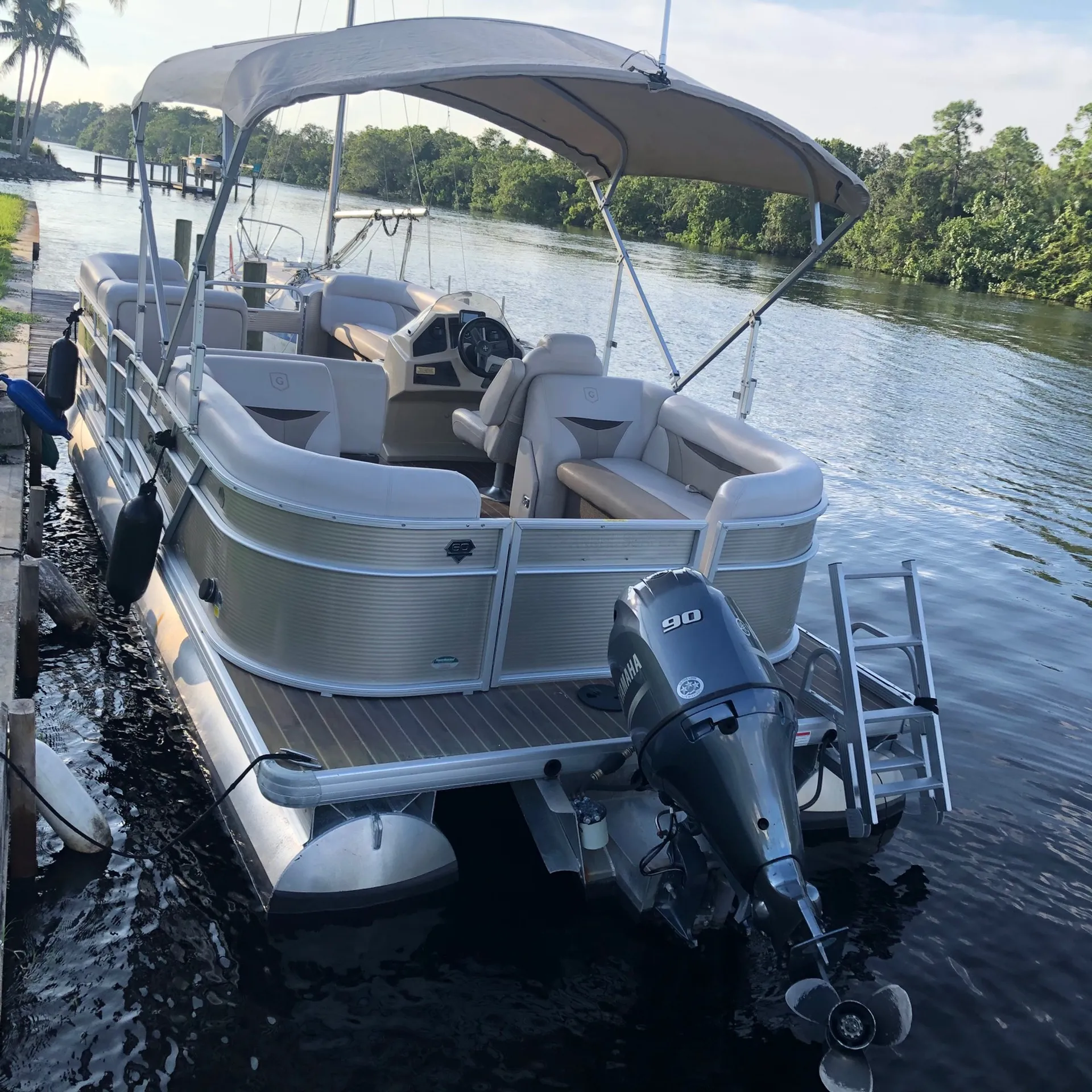 2018 Godfrey Sweetwater 23' Pontoon 12 People! 