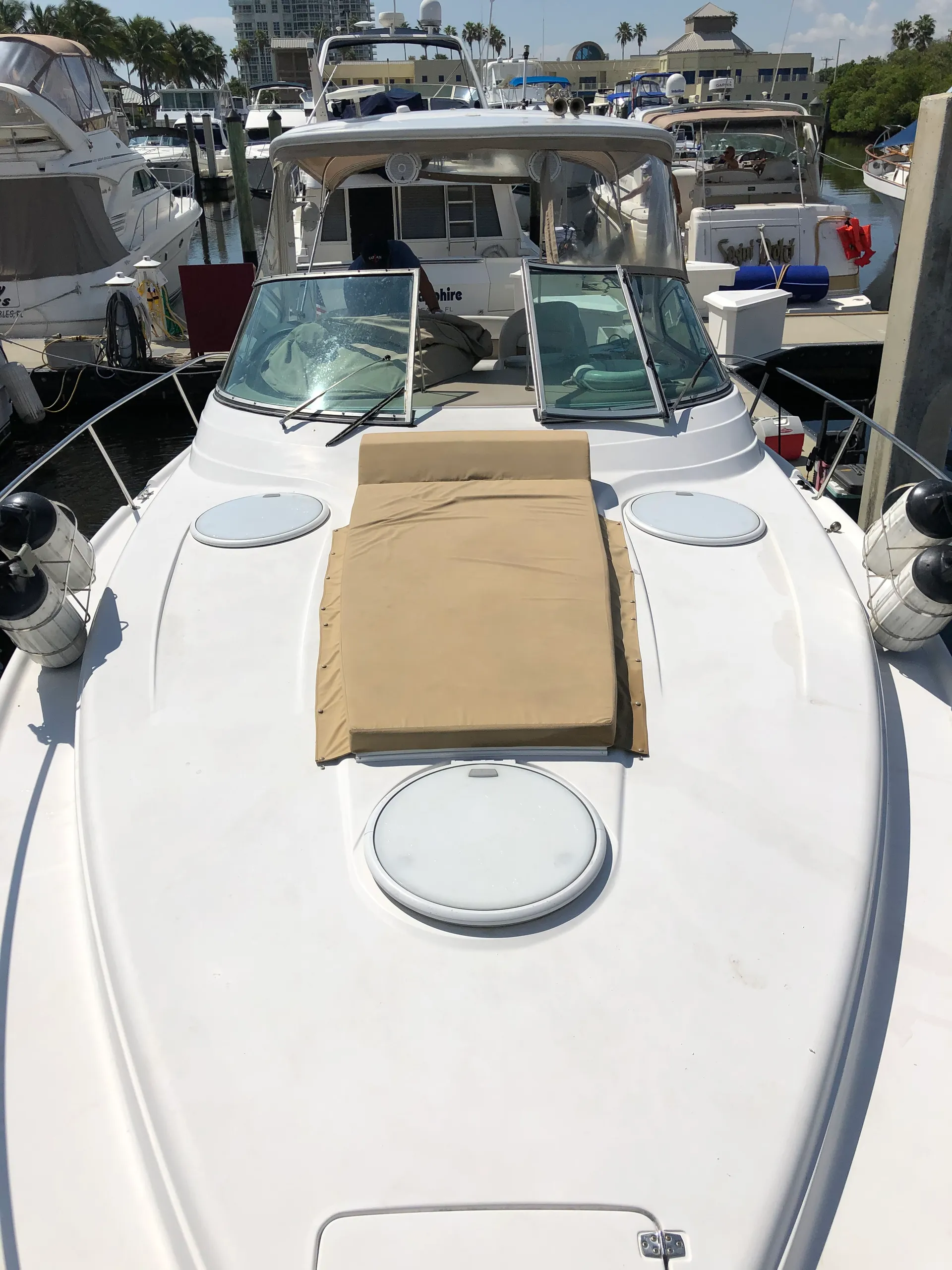 Four Winns Boats 378 Vista in Dania Beach, FL — photo 4