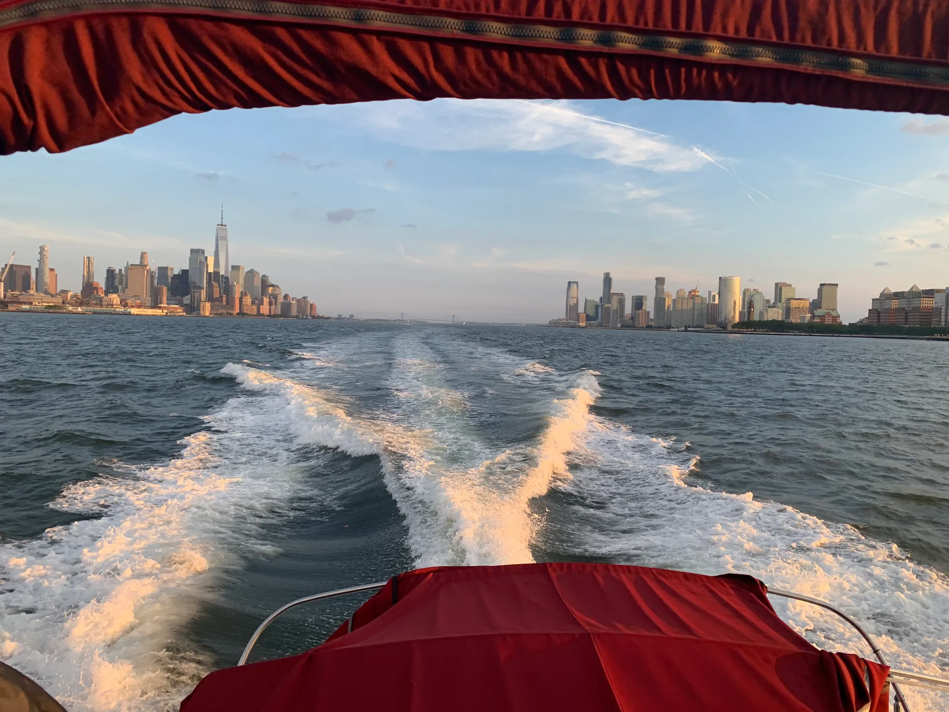 TRAVEL IN LUXURY AND STYLE ON THIS CRUISER YACHT