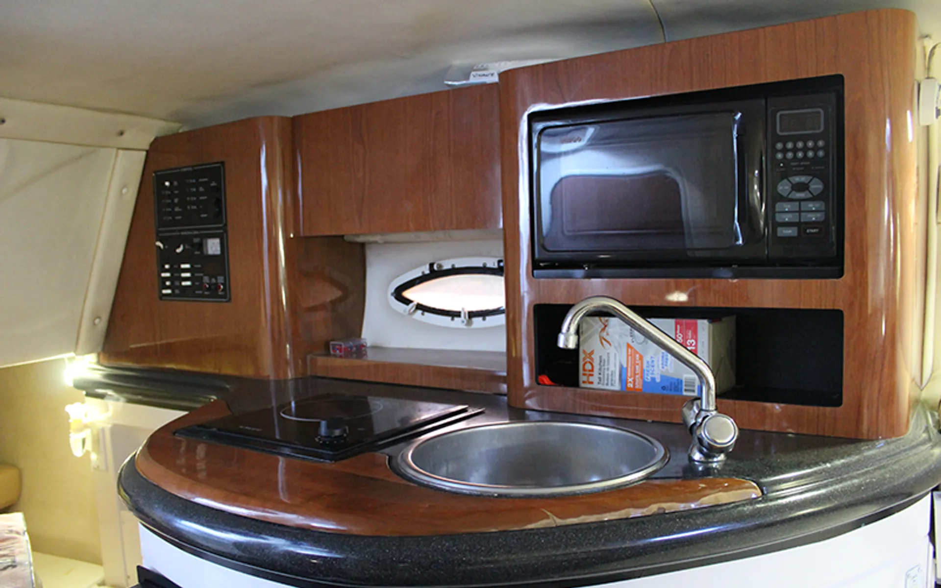 Monterey Boats 290 CR in Miami, FL — photo 4