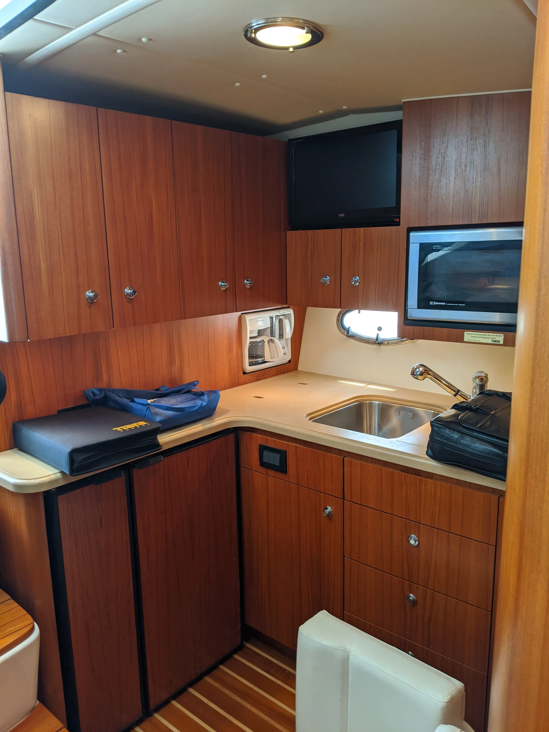 42 Foot Tiara Yacht for private cruises