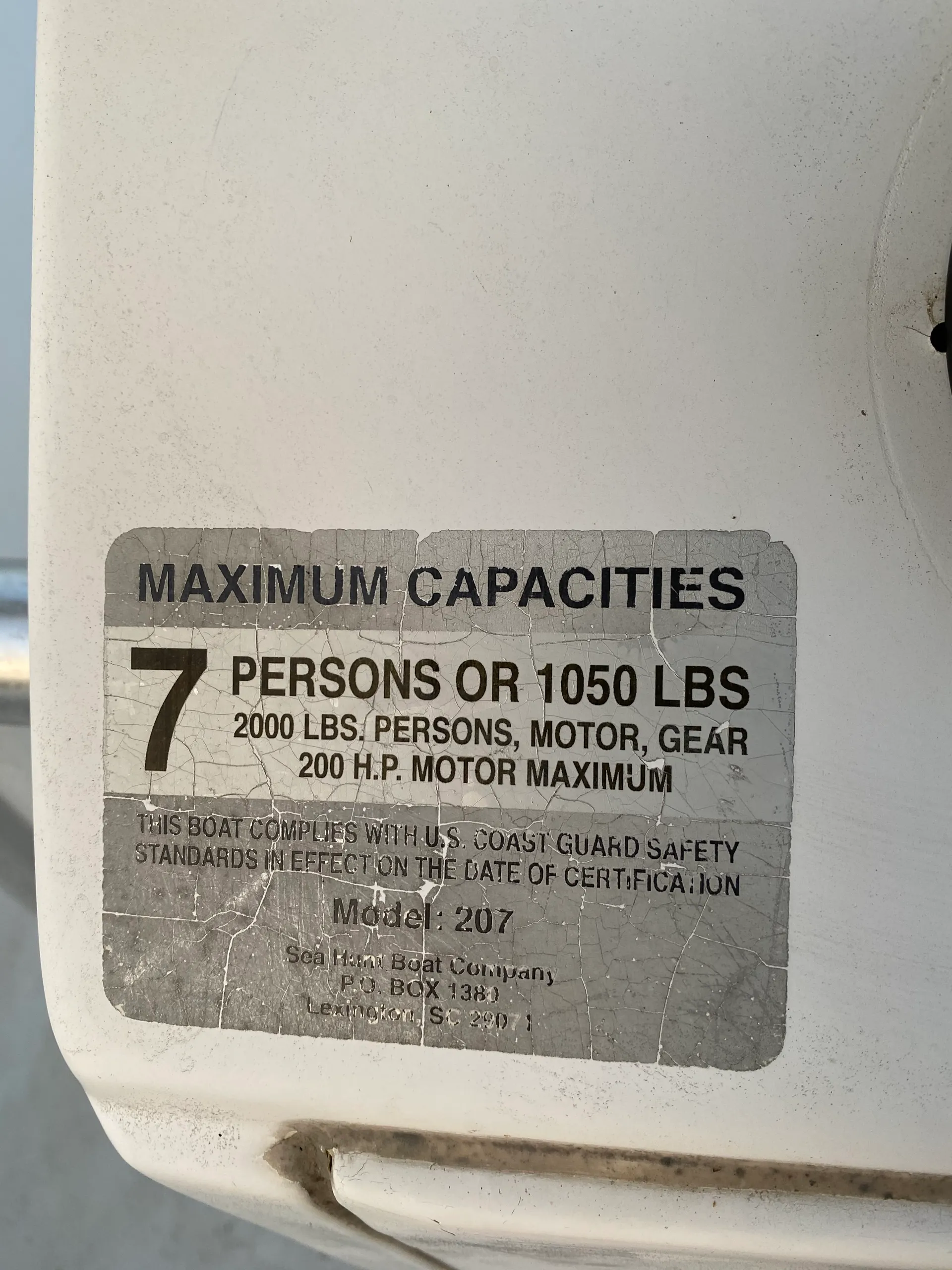 Fun and Sporty 20' Sea Hunt 207 Triton - Kenn Point Farm