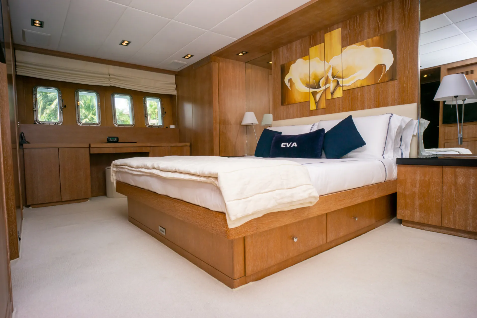 Mangusta Mangusta in Miami Beach, FL — photo 10