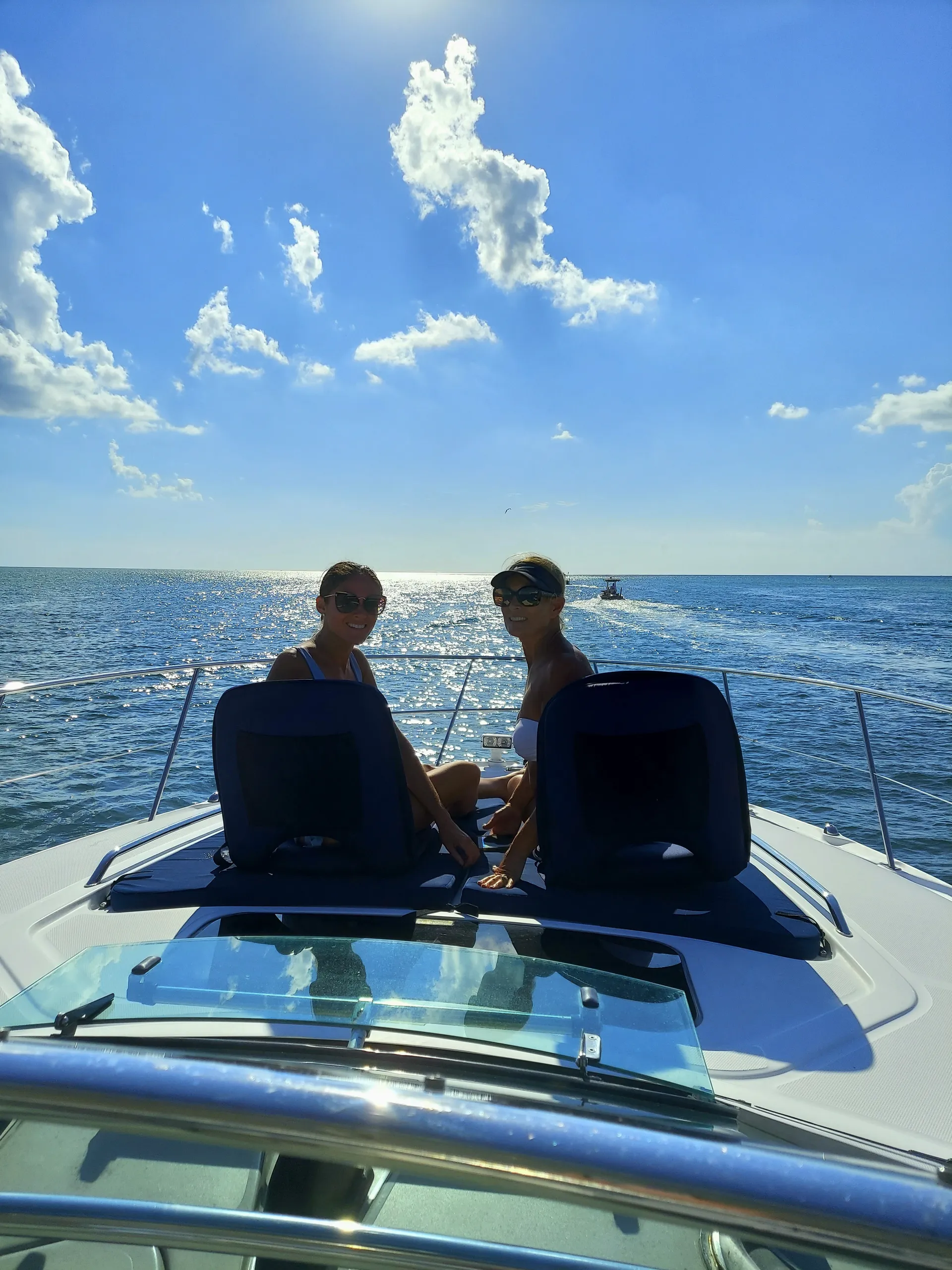 Heaven On The Gulf  - Sleek 40' Searay Sundancer! 