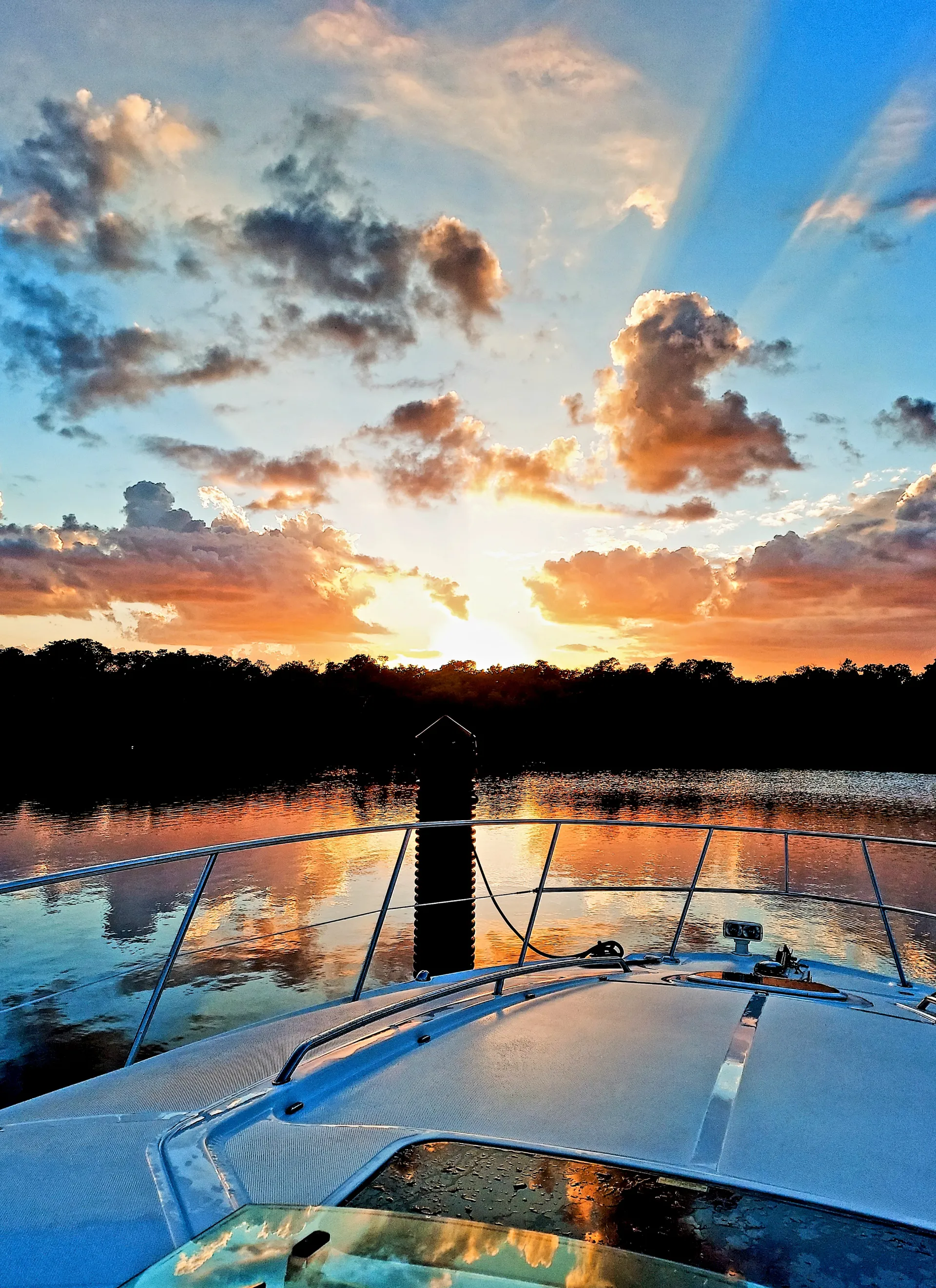 Heaven On The Gulf  - Sleek 40' Searay Sundancer! 