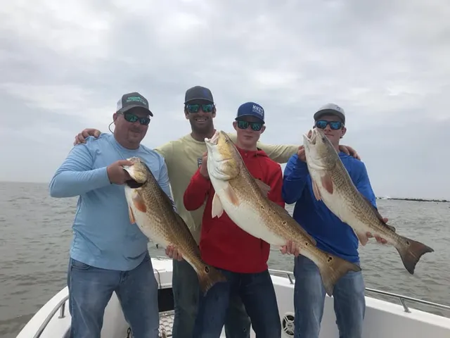 Rent a Contender Boats center console in Hitchcock, TX near me