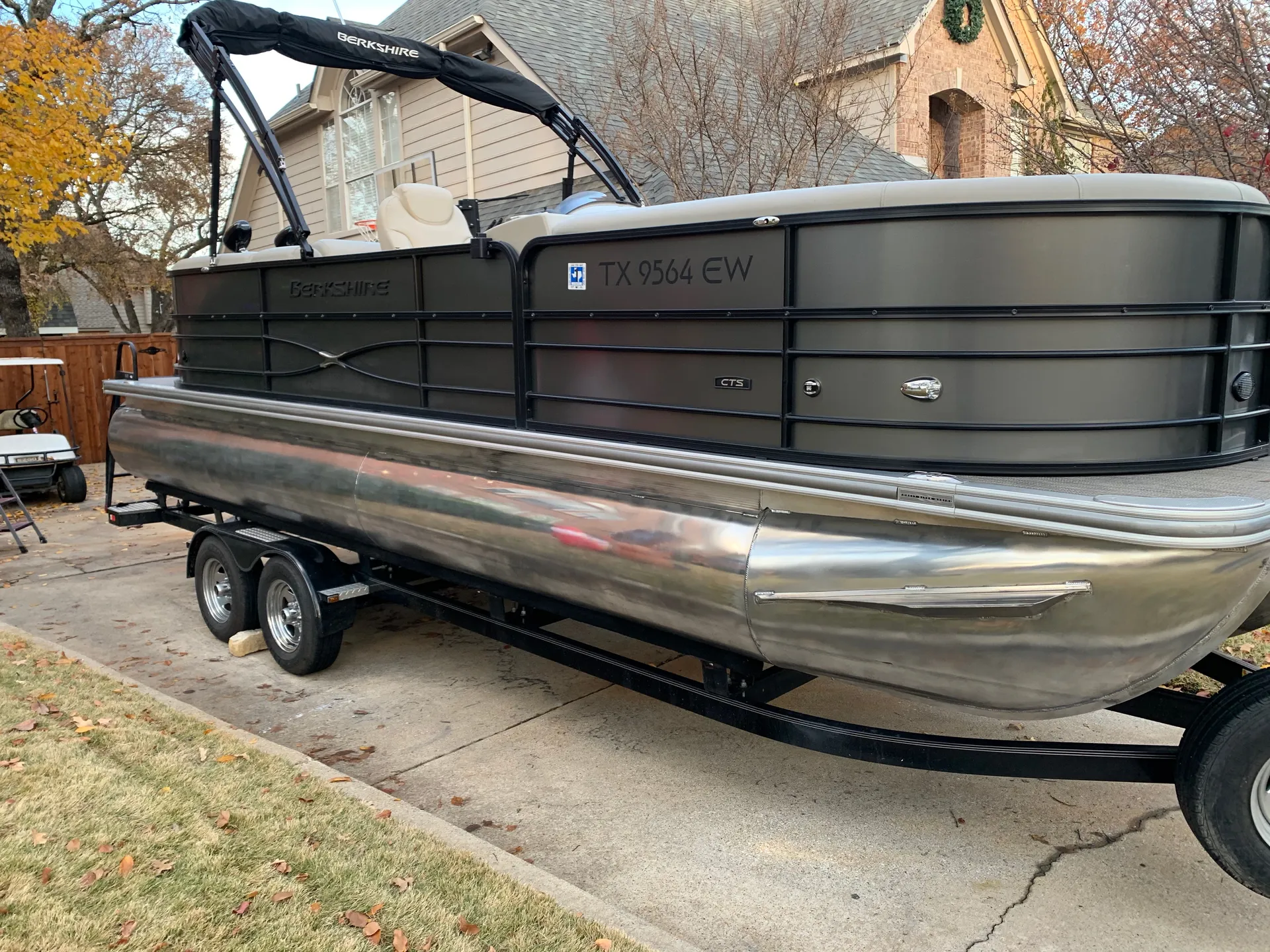 2019 Berkshire 24’ Tritoon