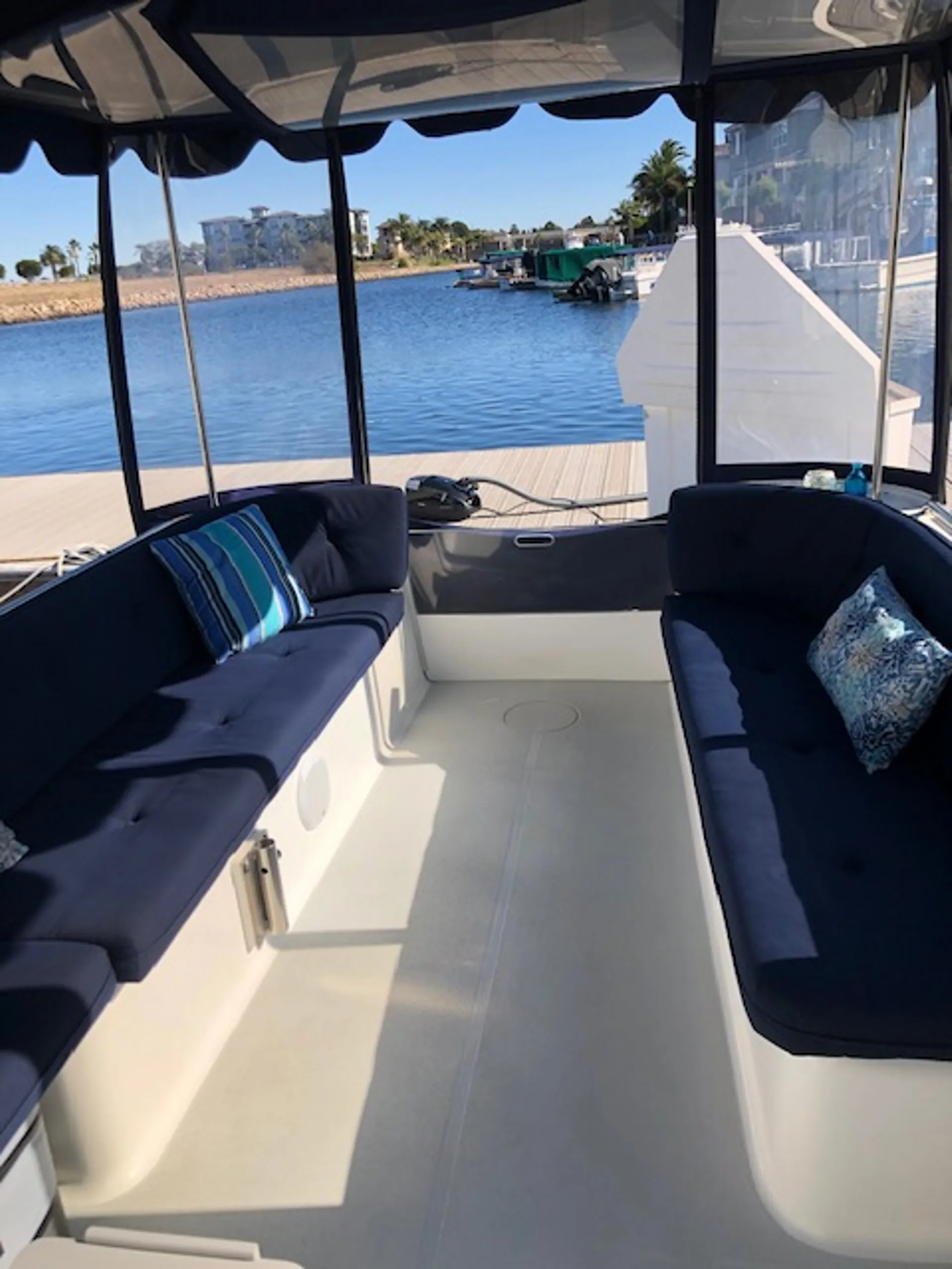 ElectraCraft Partycruiser 16 in Oxnard, CA — photo 10