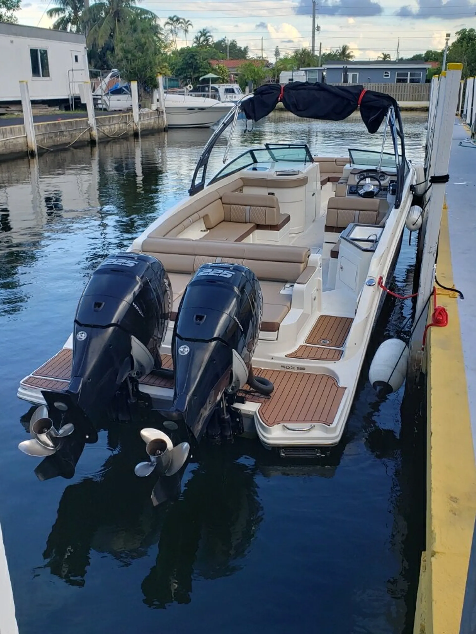 SEA RAY BOATS 290 SUNDECK in Coral Gables, FL — photo 3