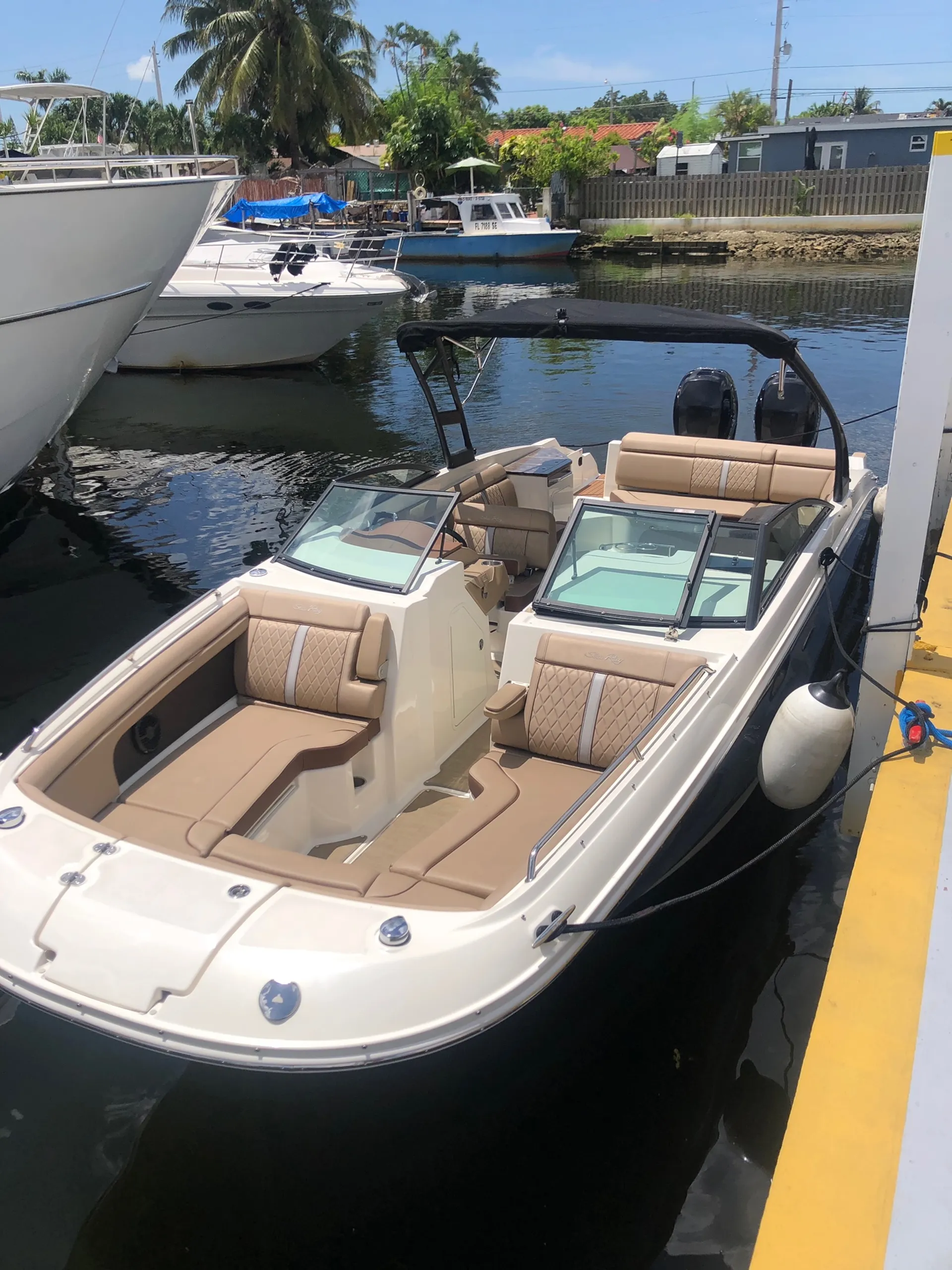 SEA RAY BOATS 290 SUNDECK in Coral Gables, FL — photo 5