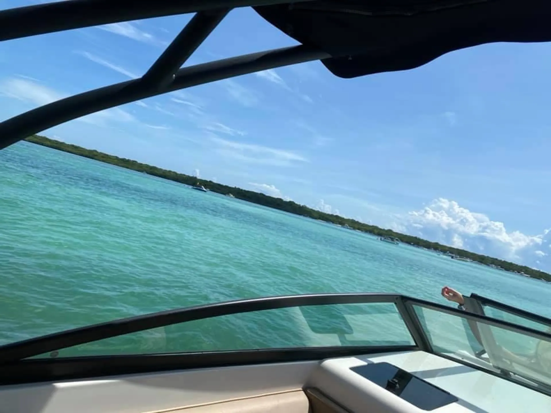 SEA RAY BOATS 290 SUNDECK in Coral Gables, FL — photo 6