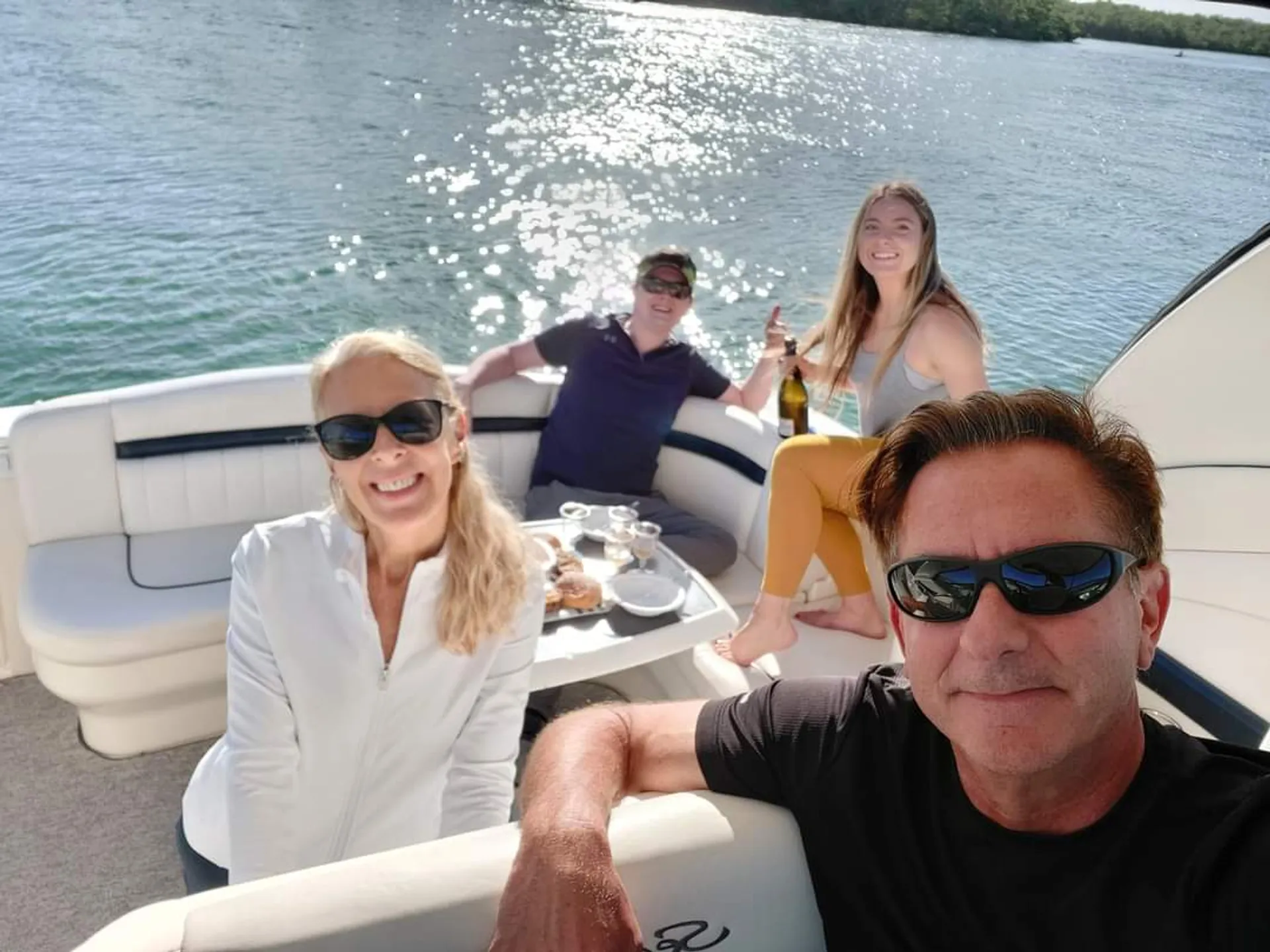 Heaven On The Gulf  - Sleek 40' Searay Sundancer! 