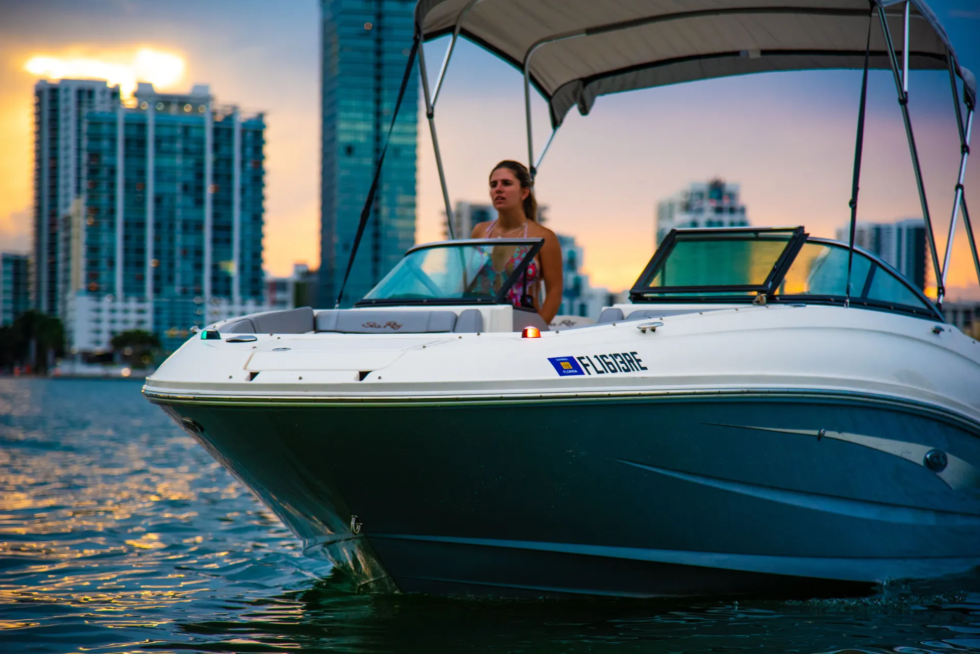 Sea Ray Boats 240 Sundeck in Key Biscayne, FL — photo 2
