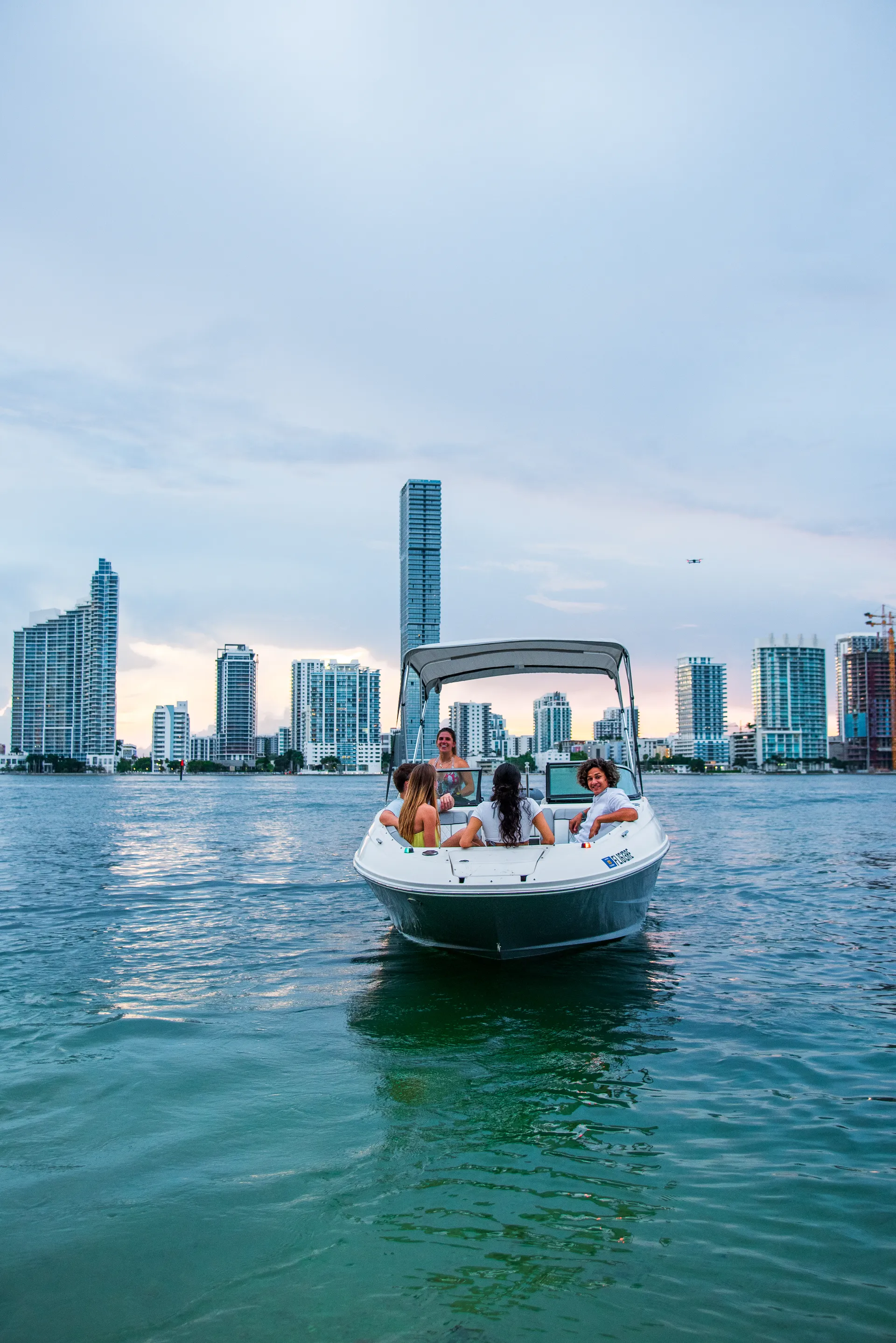 Sea Ray Boats 240 Sundeck in Key Biscayne, FL — photo 4