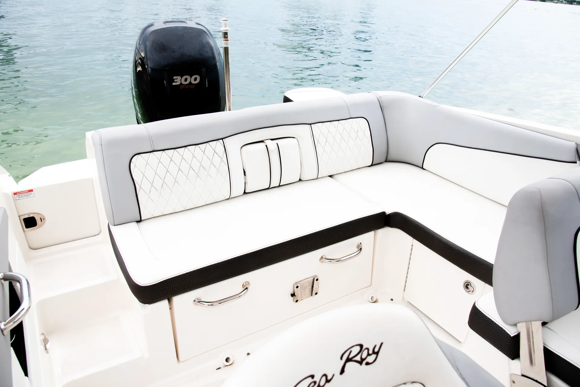 Sea Ray Boats 240 Sundeck in Key Biscayne, FL — photo 10