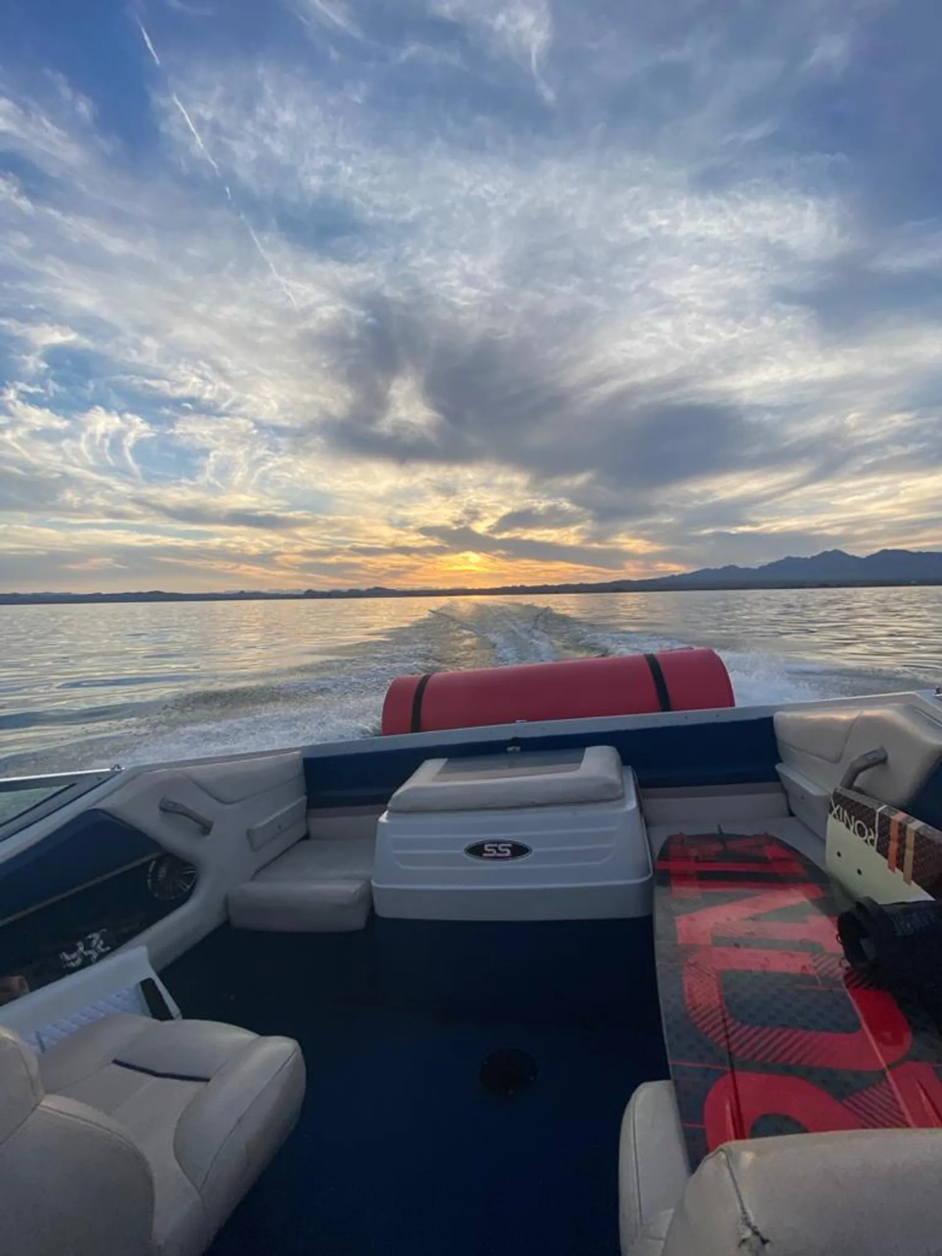 Chaparral Boats IO1034923 in Canyon Lake, CA — photo 2