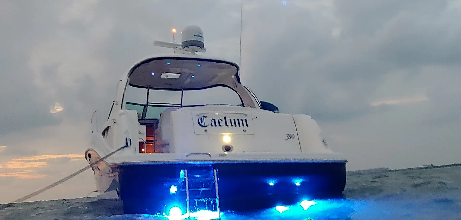 Heaven On The Gulf  - Sleek 40' Searay Sundancer! 