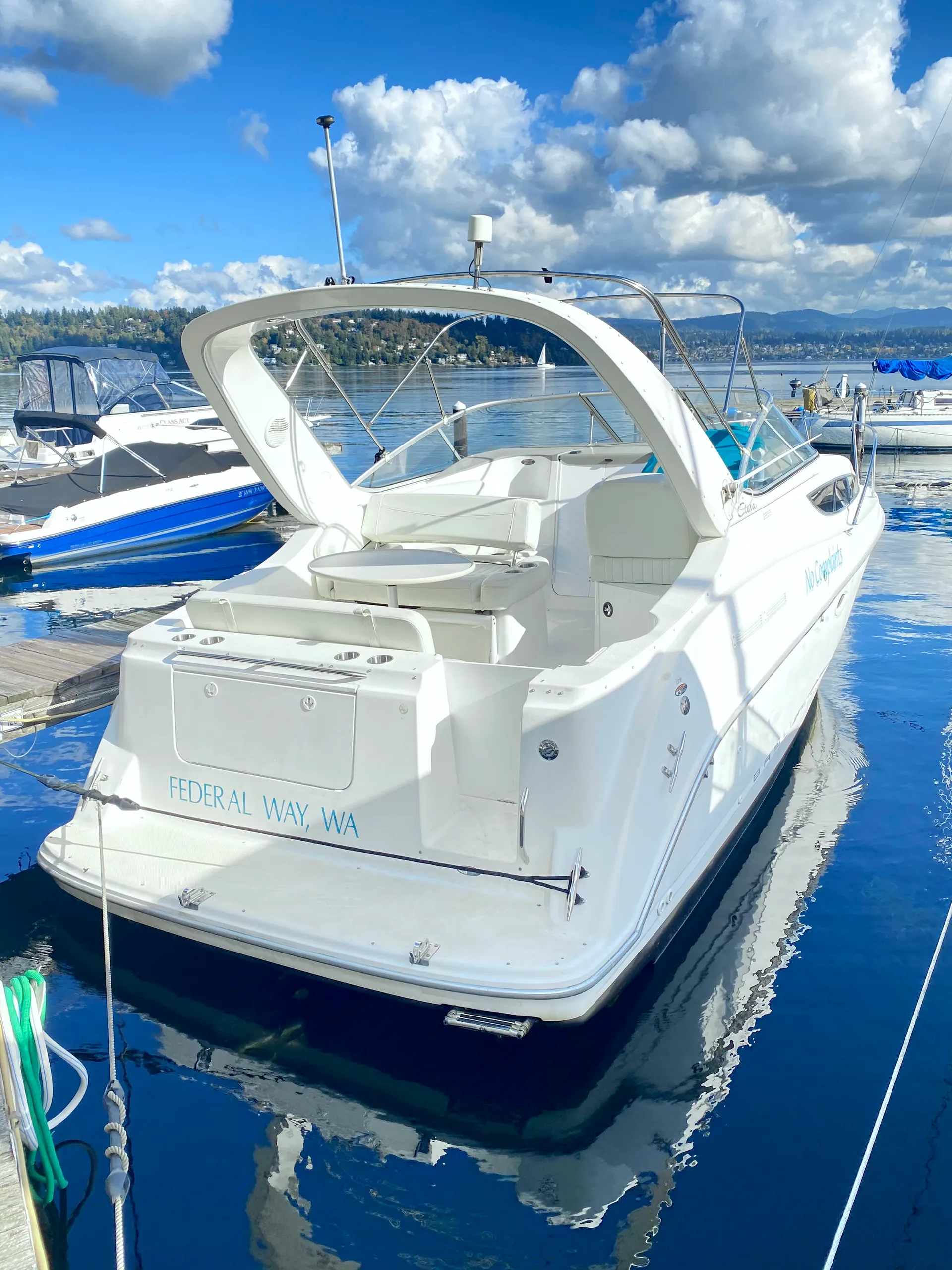 Bayliner 2855 Ciera Sunbridge in Seattle, WA — photo 2