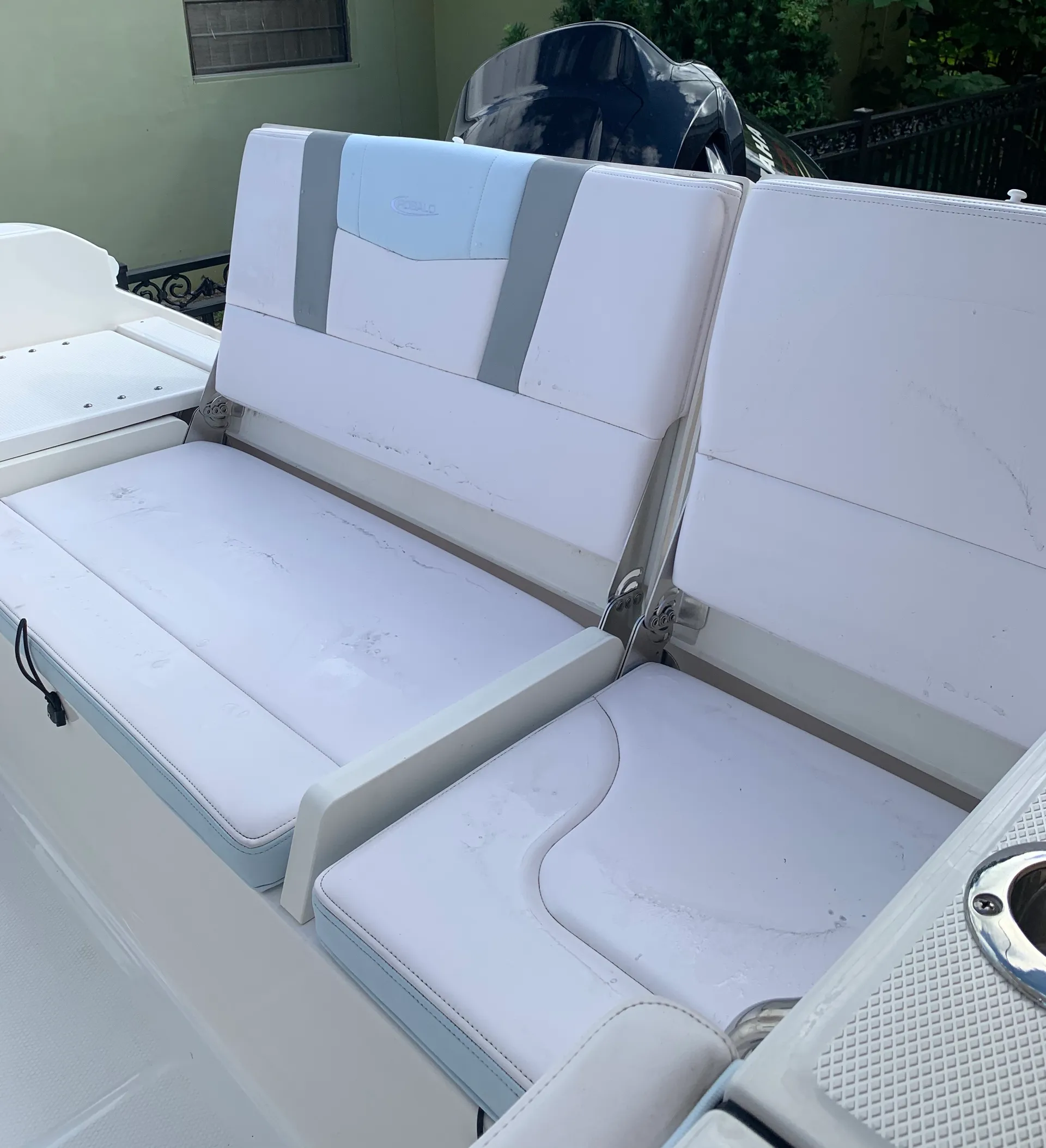 ROBALO R230 CC in Miami, FL — photo 4