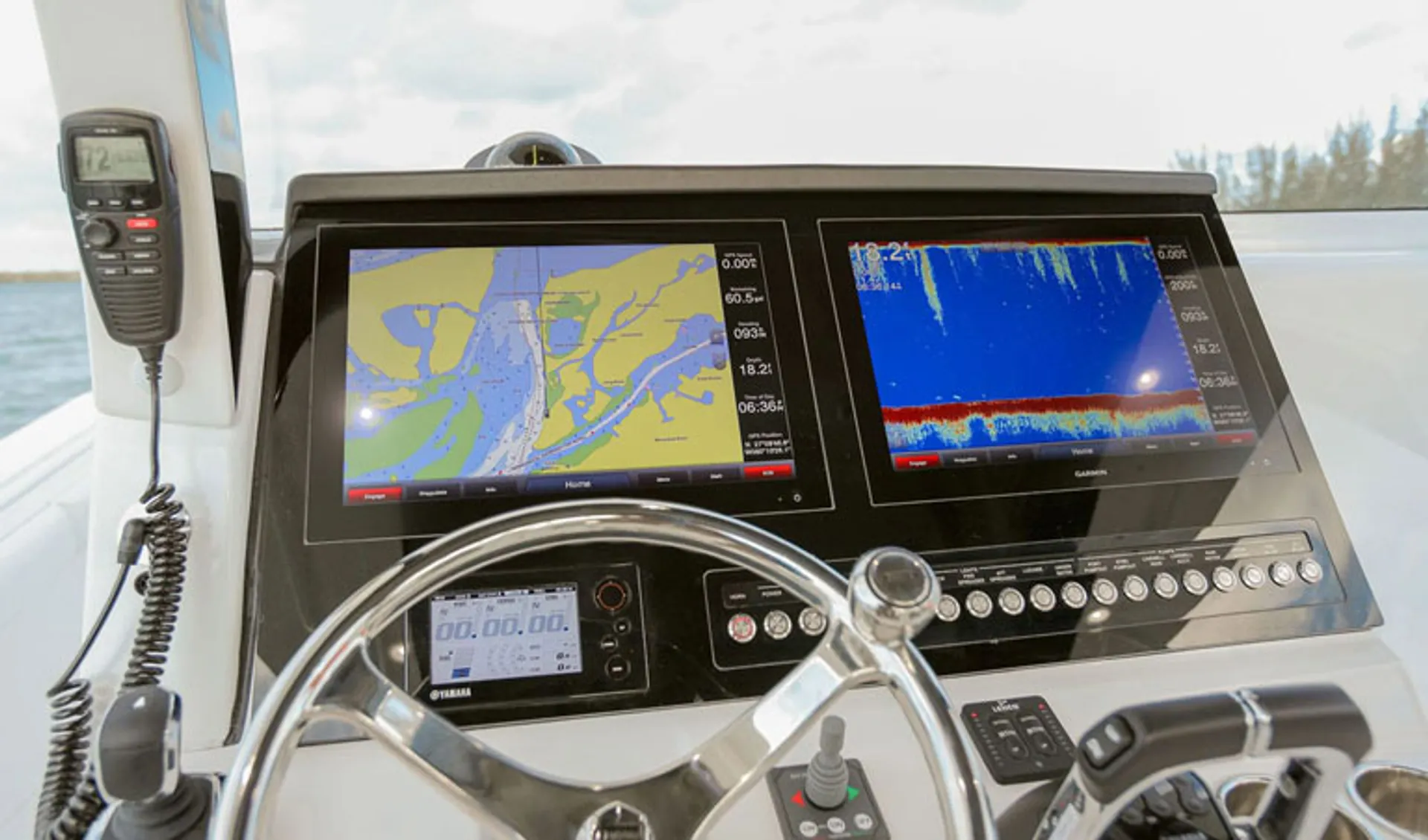 Edgewater Powerboats 370 CC in Riviera Beach, FL — photo 5