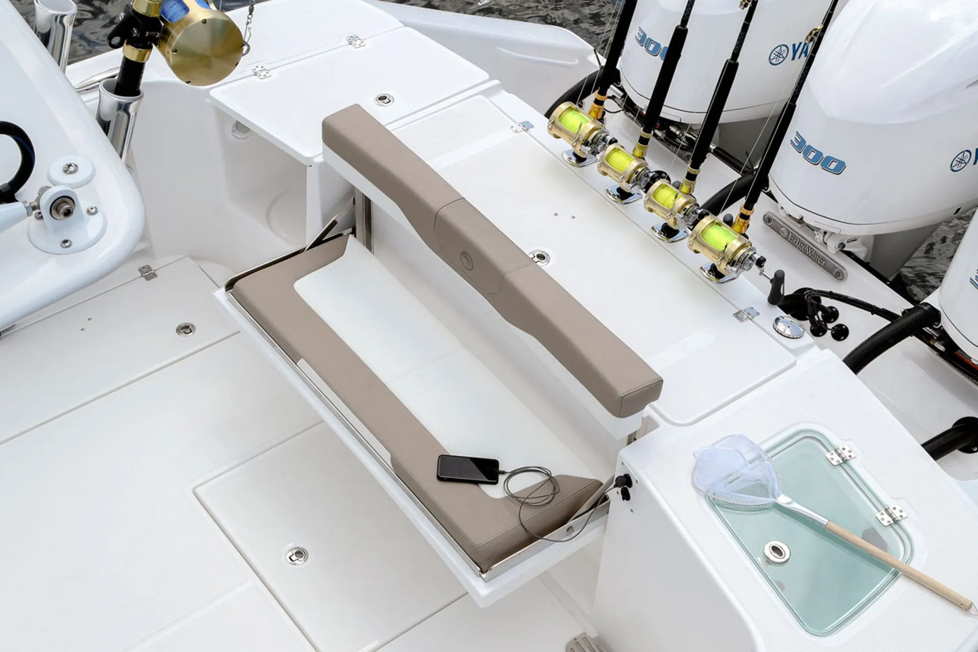 Edgewater Powerboats 370 CC in Riviera Beach, FL — photo 6