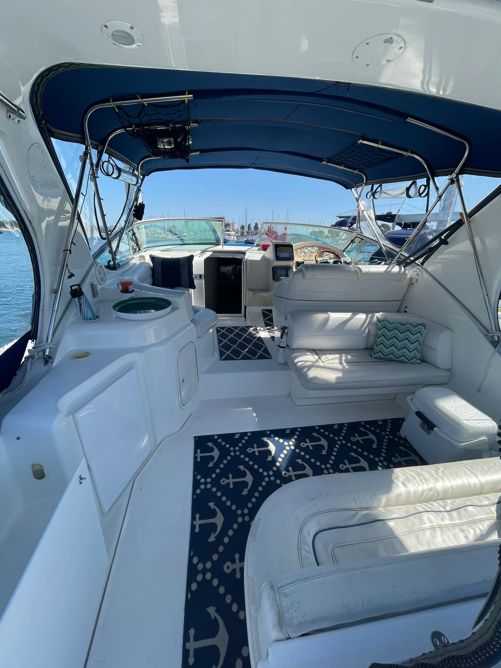 Beautiful 40' Cruiser Yacht on San Diego Bay with Licensed Captain